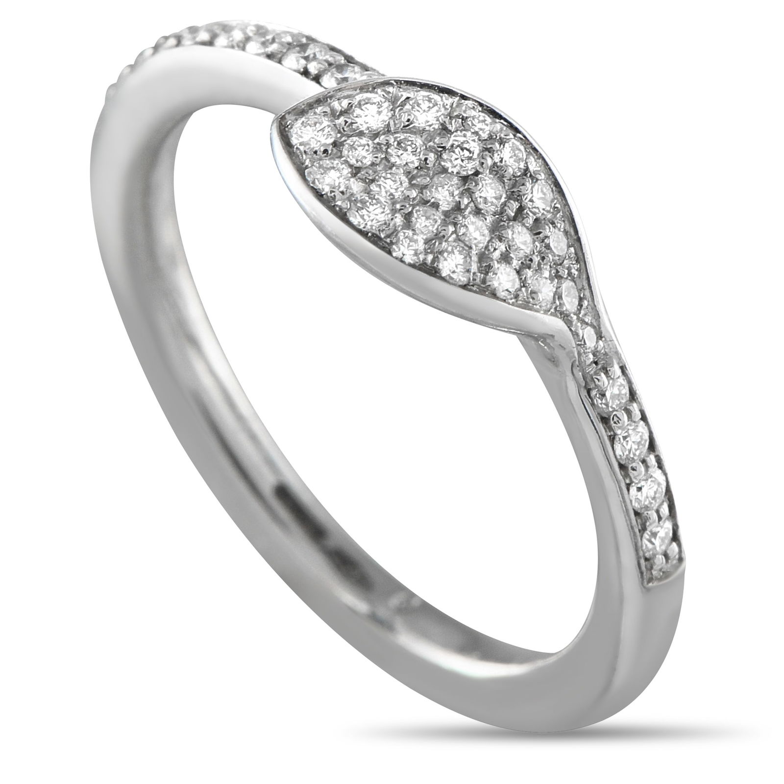 Pasquale Bruni 18K White Gold 0.33ct Diamond Ring: An elegant, understated design makes this Pasquale Bruni ring ideal for everyday wear. A leaf motif at the center draws inspiration from the beauty of nature, while sparkling Diamonds totaling 0.33 ca