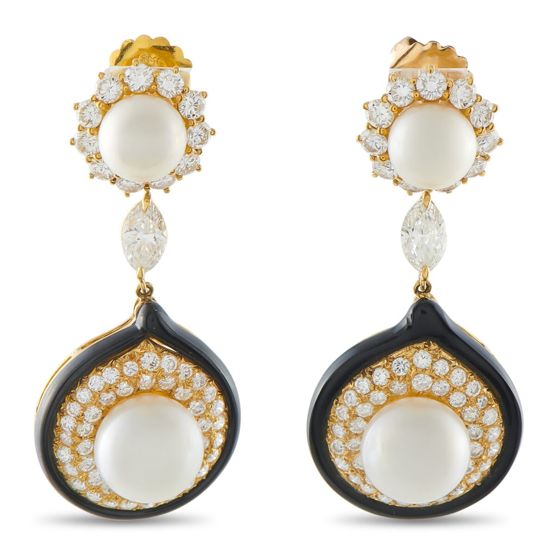 18K Yellow Gold 6.10ct Diamond and Pearl Earrings: 18K Yellow Gold 6.10ct Diamond and Pearl Earrings These dazzling earrings will add movement to any ensemble. Luminous 9mm – 12.2mm Pearls contrast beautifully against the striking black accents. Spa