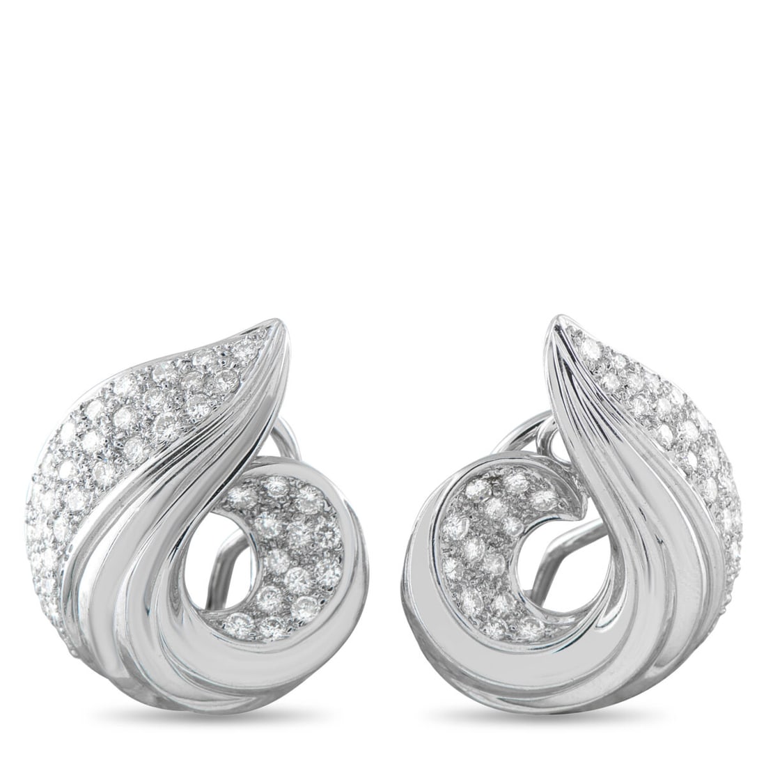 18K White Gold 1.72ct Diamond Swirled Shell Clip-On Earrings: 18K White Gold 1.72ct Diamond Swirled Shell Clip-On Earrings With clear retro roots, these white gold clip-ons are shaped in a swirling form. The spiral silhouette features a ridged, polished surface
