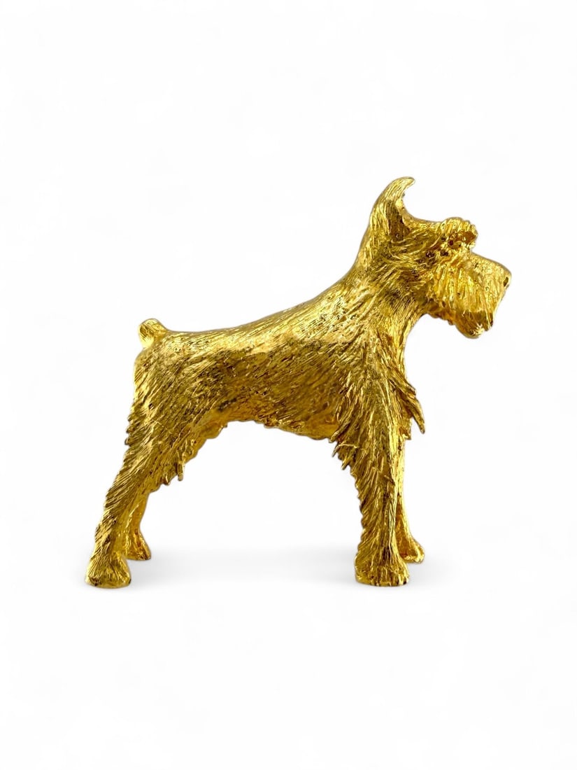 Tiffany & Co. 18K Yellow Gold Dog Brooch: Tiffany & Co. 18K Yellow Gold Dog Brooch A charming and collectible Tiffany & Co. brooch, finely crafted in solid 18K yellow gold. This exquisite creation captures the playful spirit and refined artis