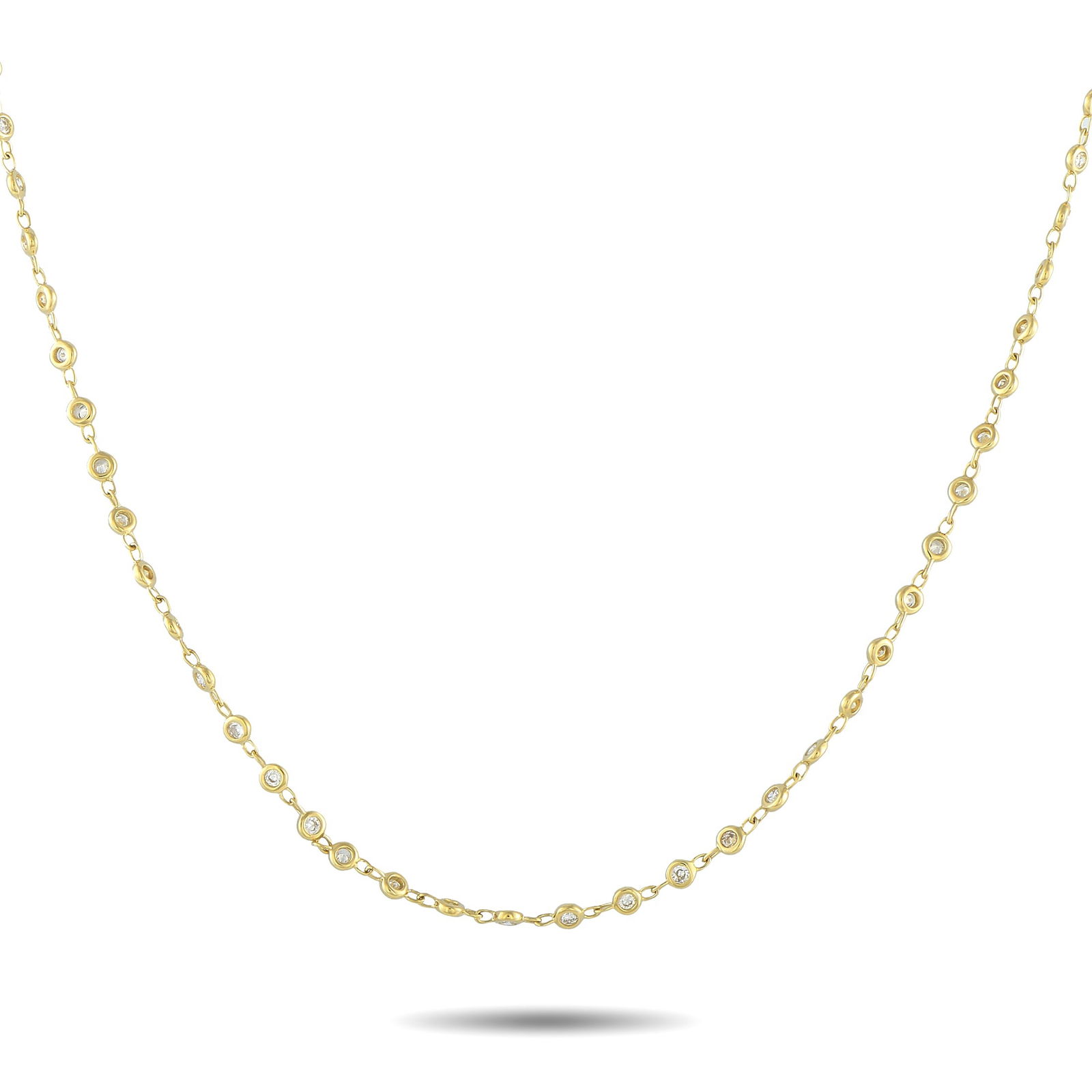 18K Yellow Gold 2.0ct Diamond Necklace: This understated necklace will look elegant no matter if it’s worn alone or layered with other pieces. Crafted from 18K Yellow Gold, the simple design comes to life thanks to bezel-set Diamonds with