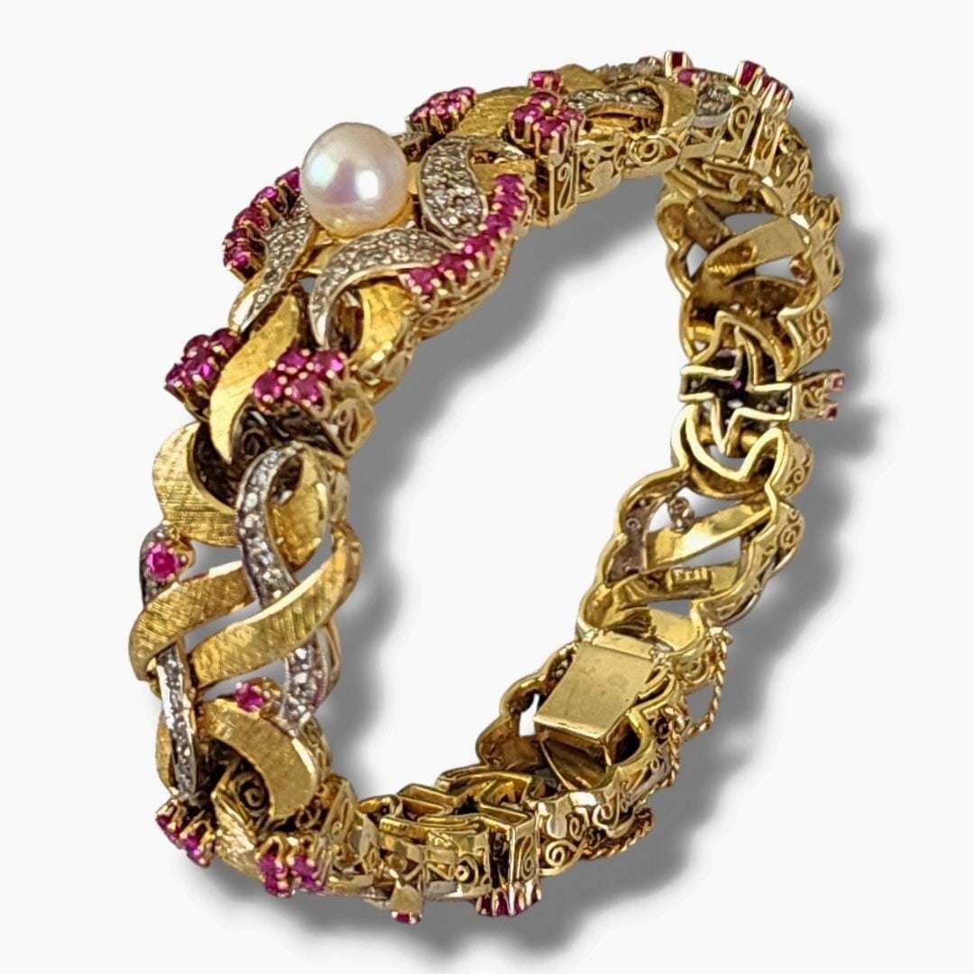 18 kt. Yellow gold, Gorgeous Vintage 18kt Gold 4.5 Carat Ruby and 3.12 Carat Diamond Bracelet 71.5 (1 of 6)