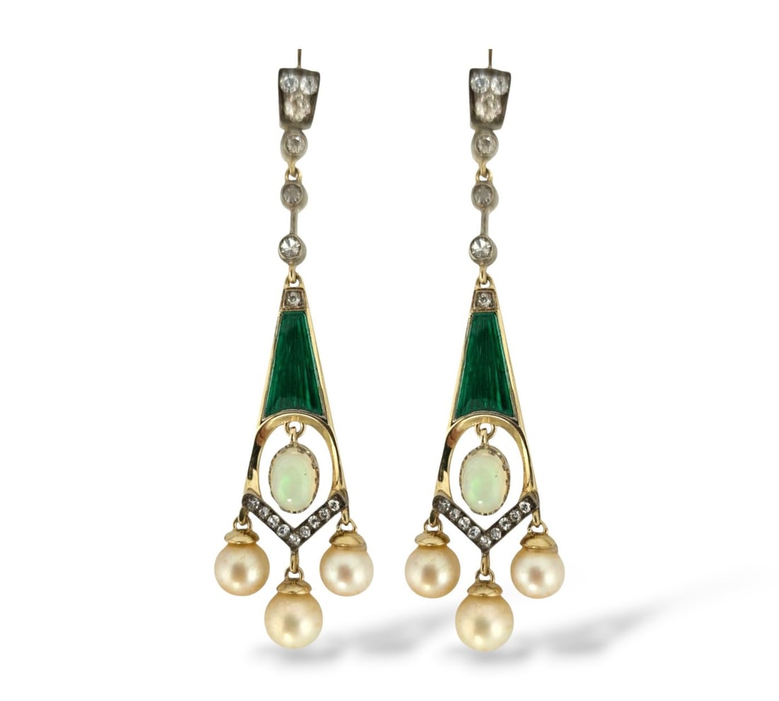 Earrings - 14 kt. Yellow gold, Imperial Russian Period 56 Gold 1.50ct Diamond Enamel Earrings -: Imperial Russian 56k Gold (14k gold) 1.50ct Diamond Enamel Earrings Material: 56k Gold, Green Enamel and Diamond Marked: with work master initials FT Also marked with 56k gold (14k gold) marks and kok