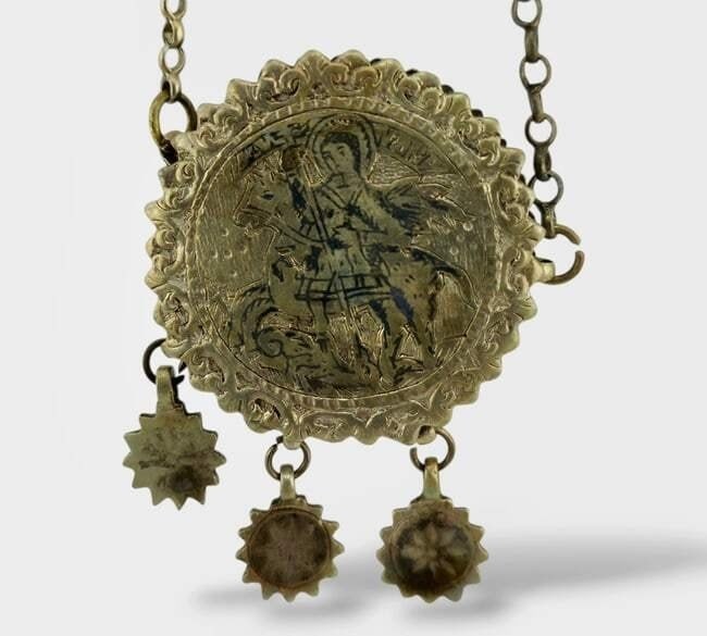 Icon - Silver: 18th Century Religious Antique Armenian or Greek Silver An enkolpion showing St. George killing the dragonAn enkolpion showing St. George killing the dragon from the 18th- 19th century Greek world is