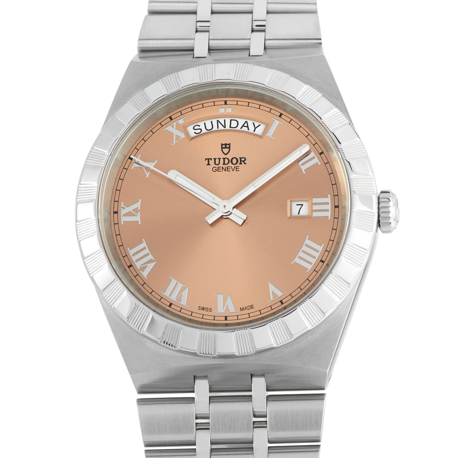 Tudor Royal Salmon Dial Steel Watch 28600: The dial of this Tudor ref. 28600-0009 shifts the Royal away from standard silver or black into collector territory. The salmon or copper-pink dial introduces warmth against the steel case and