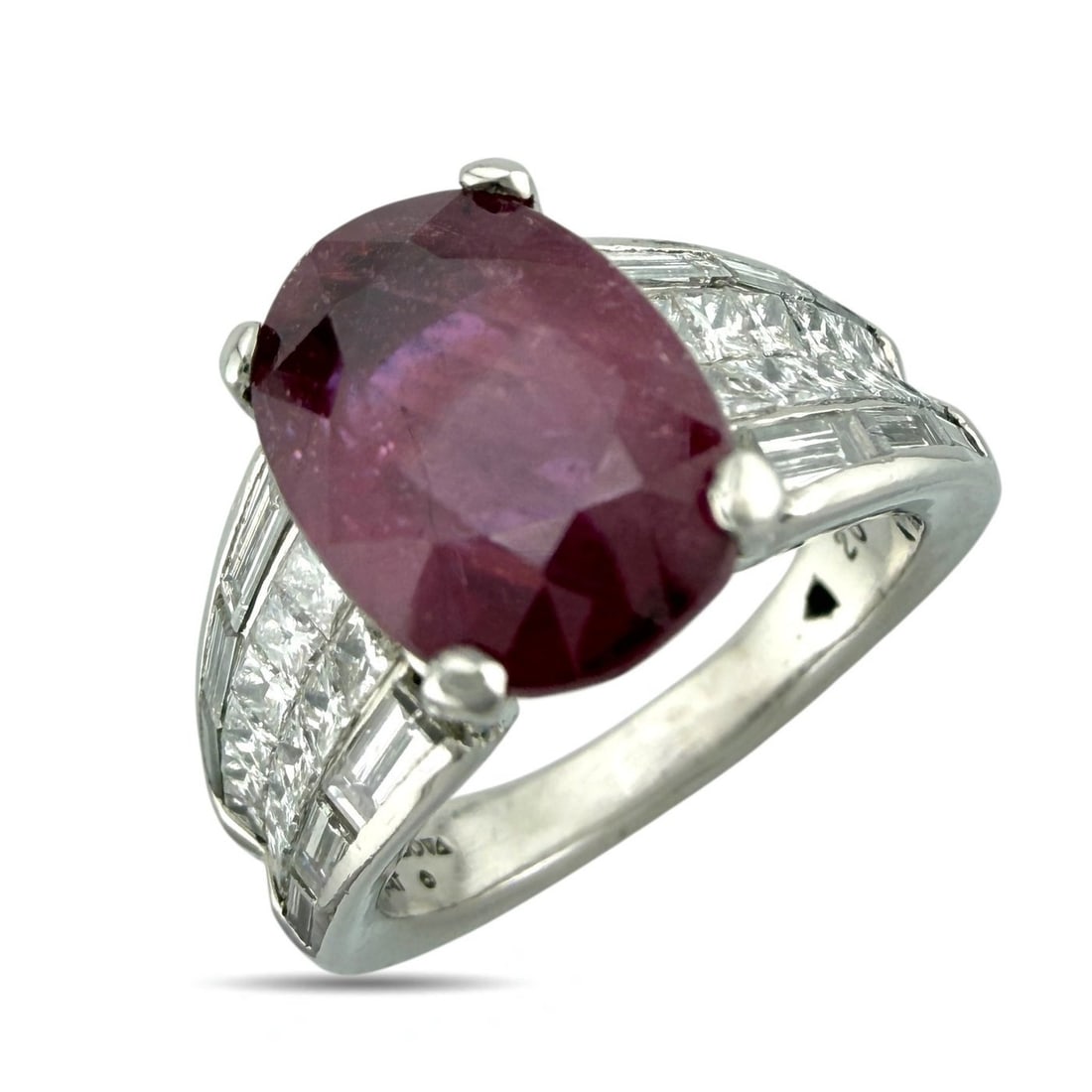 Platinum 3.50ct Ruby and 1.10ct Diamond Ring - 4.60ct. tw. Ruby - Diamond - 5