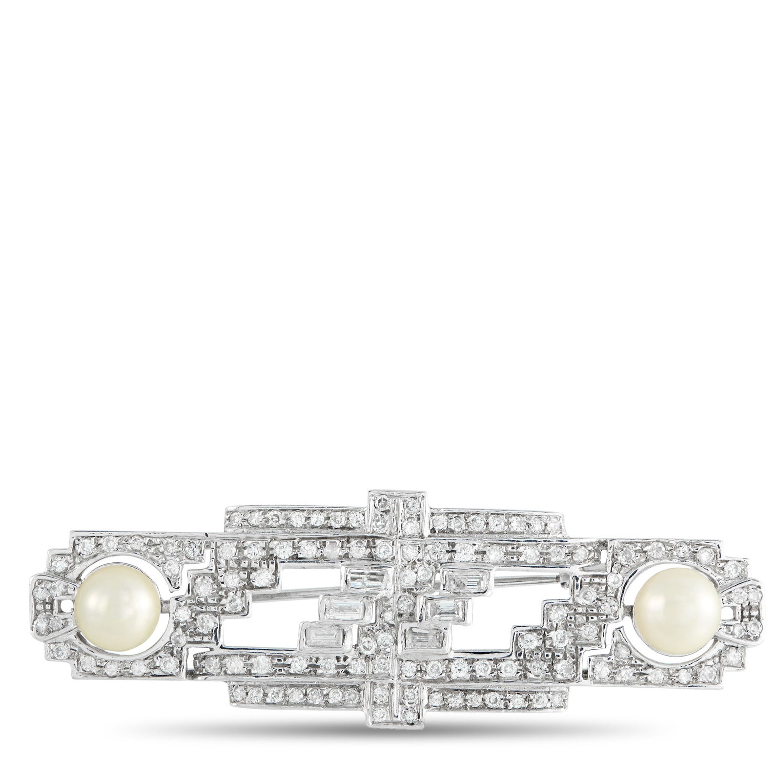 18K White Gold 2.45ct Diamond and Pearl Art Deco Brooch: Cast in frosty white gold, this Art Deco brooch delivers that vintage grandeur. Its rectangular silhouette displays stepped geometry, anchoring two cream-colored pearls at opposing poles. A mosaic of
