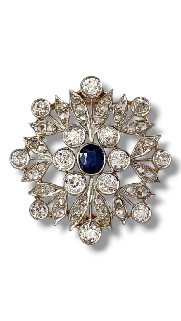 18 kt. White gold, Beautiful Snowflake Style 18K White Gold Brooch with Diamonds and Sapphire 6.0 (1 of 8)
