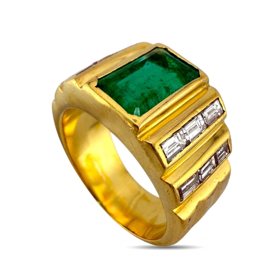 14K Yellow Gold 2.20ct Emerald and 0.60ct Diamond Bold Ring - 2.80ct. tw. Emerald - Diamond (1 of 7)