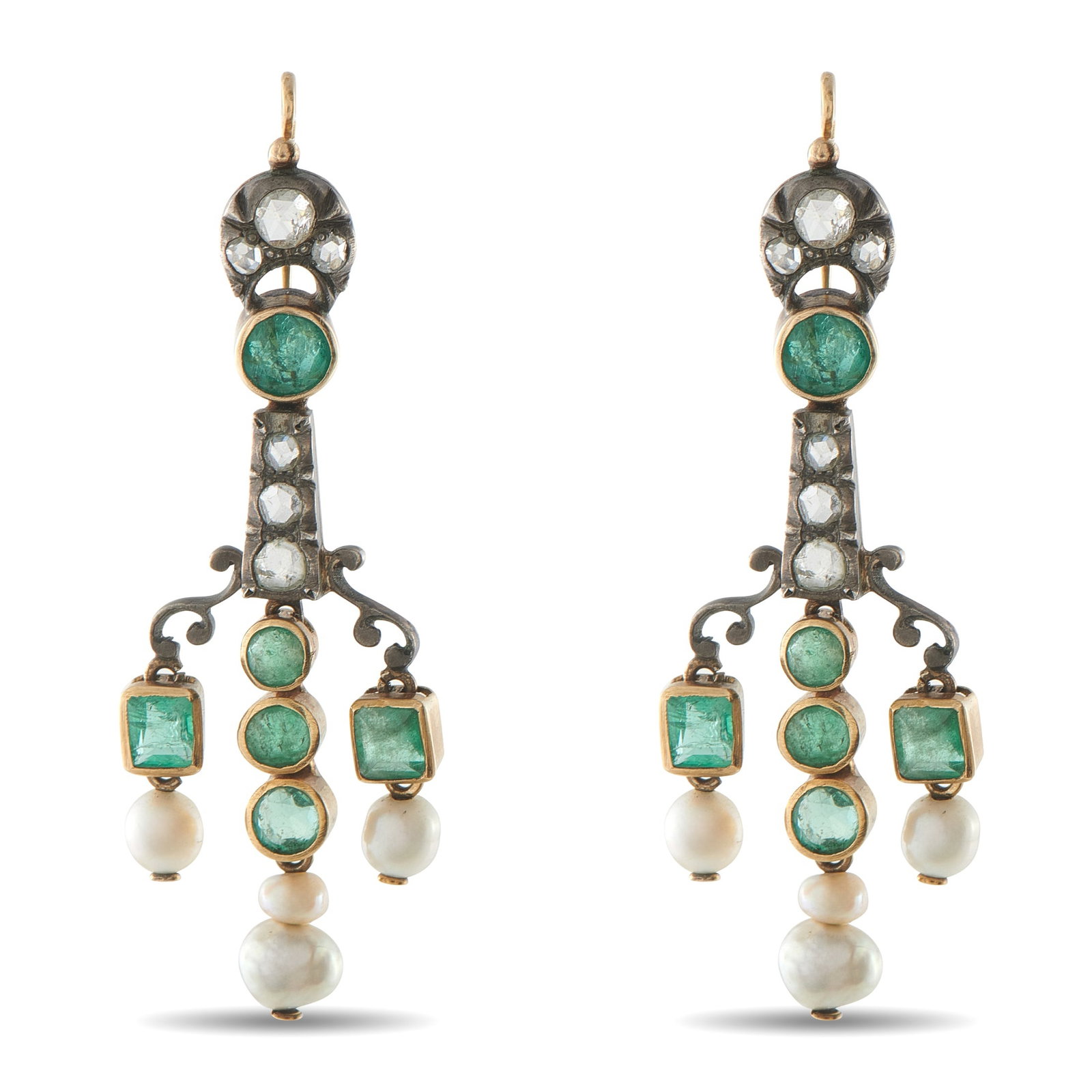 Antique 14K Rose Gold and Silver 0.70ct Diamond and Natural Pearl Earrings: These antique earrings will instantly elevate any ensemble. The delicate settings are crafted from a combination of 14K Rose Gold and Silver. Sparkling Diamonds totaling 0.70 carats allow them to effo