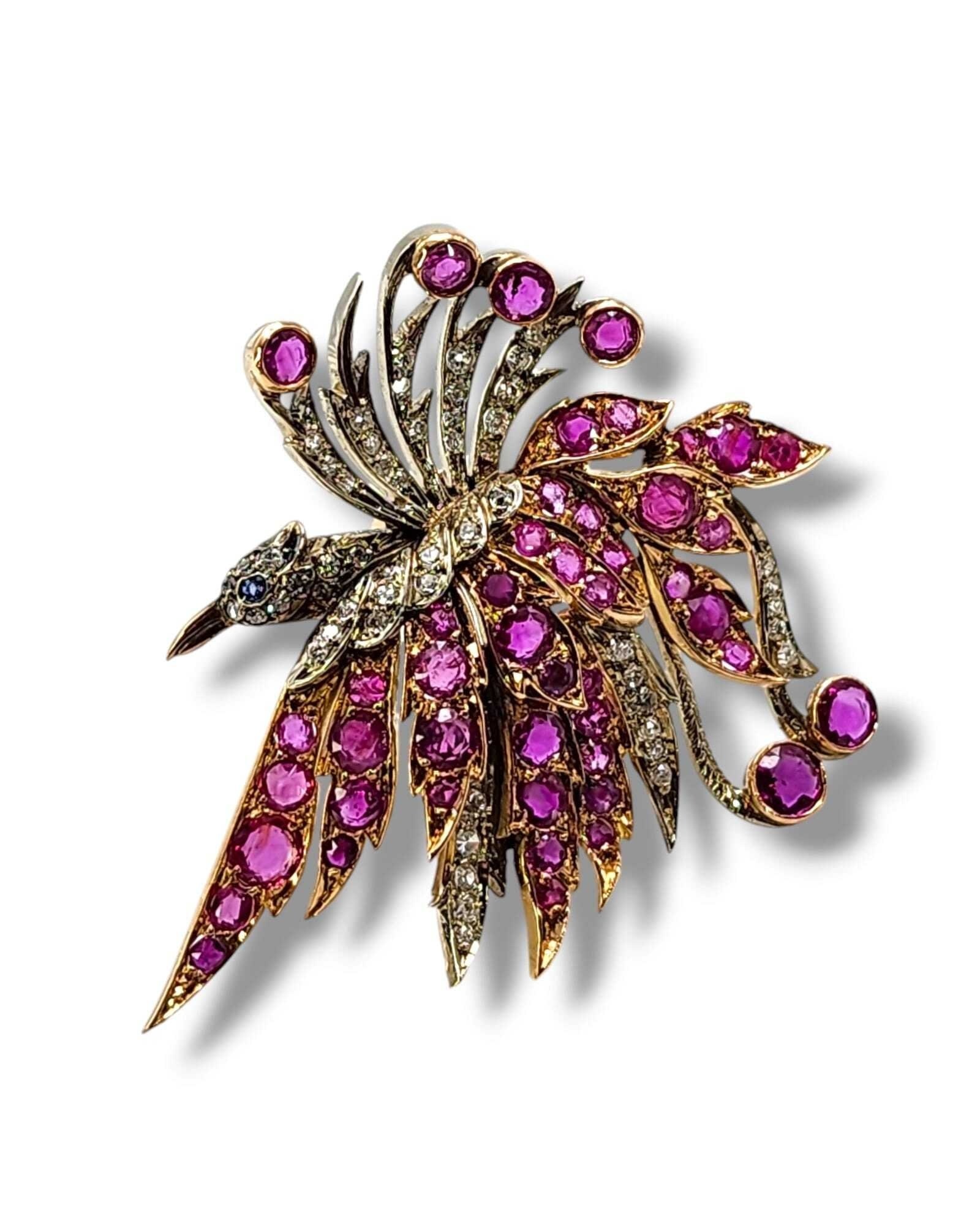 Swan 18K Yellow Gold and 1ct Diamond Brooch (1 of 7)