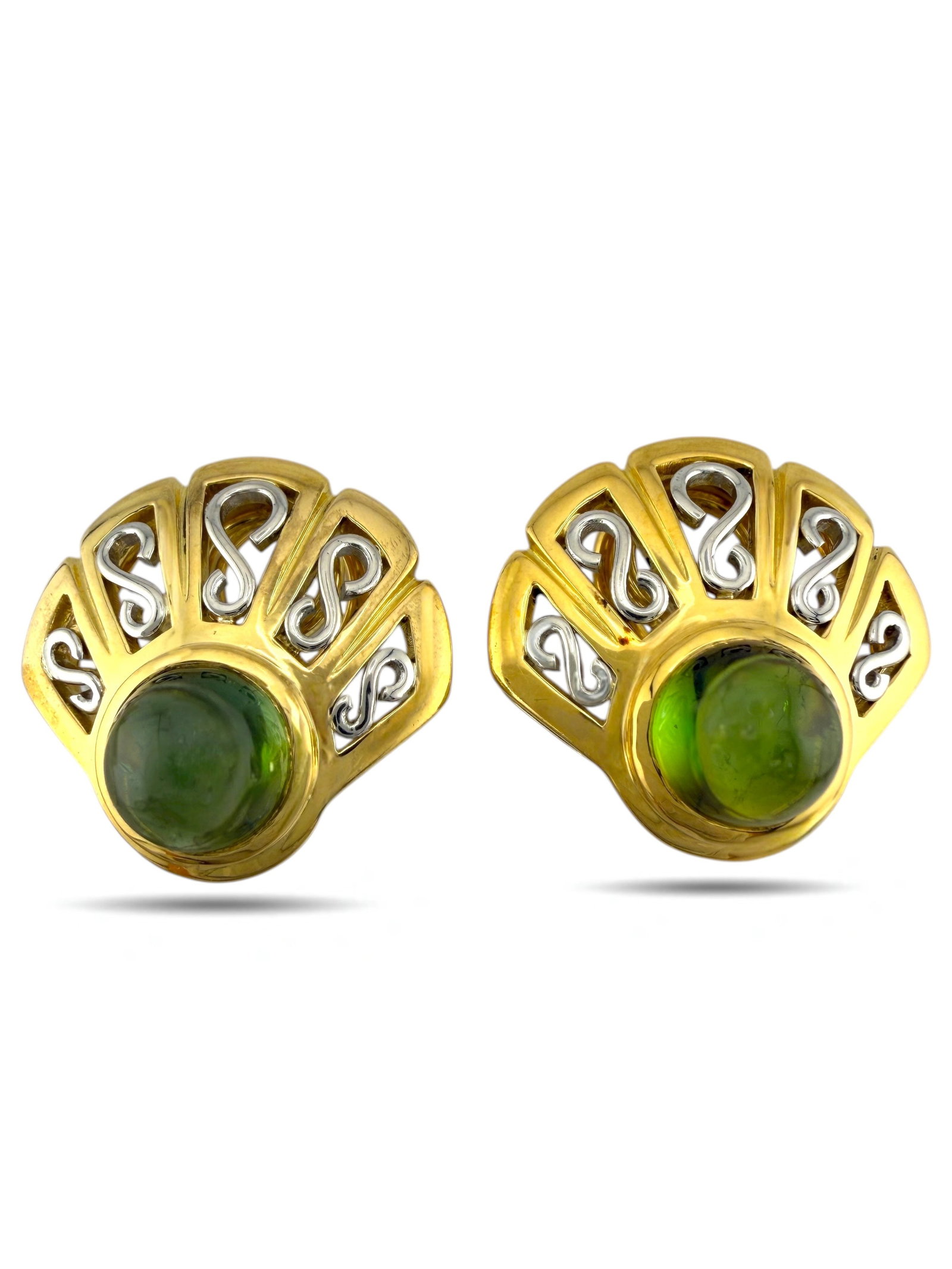 18K Yellow Gold and Platinum Peridot Seashell Earrings: 18K Yellow Gold and Platinum Peridot Seashell Earrings Elegant 18K yellow gold and platinum earrings showcasing a refined seashell-inspired design. Each earring features a smooth green half-sphere sto
