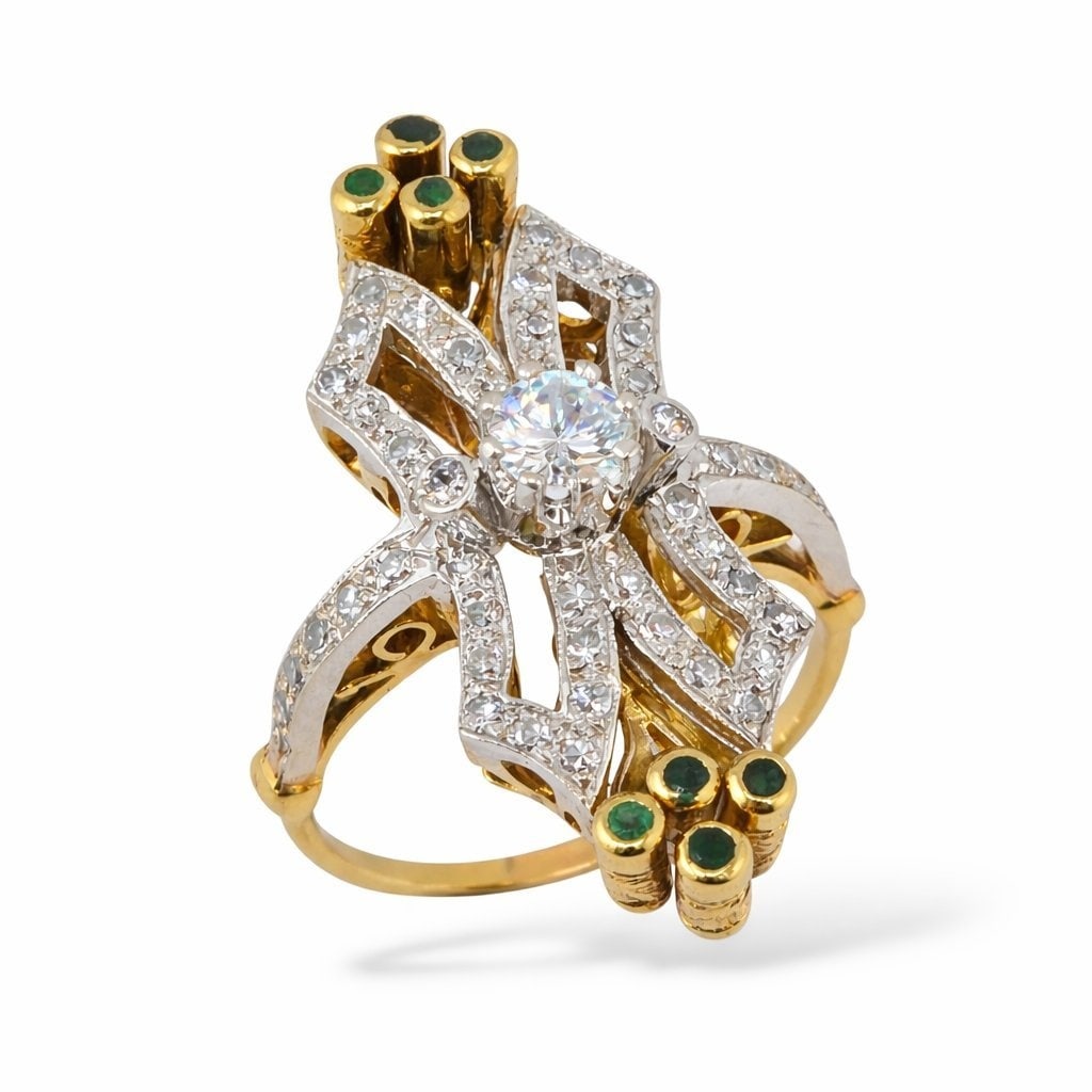 14K Gold 3.35ct Diamond and Sapphire Ring: 14K Gold 3.35ct Diamond and Sapphire Ring An elegant and striking design crafted in 14K gold, featuring a sophisticated arrangement of natural diamonds and sapphires. Details: Metal: 14K Gold Center S