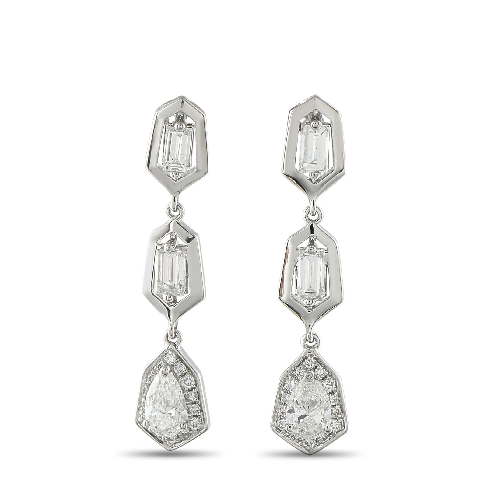 18K White Gold 1.70ct Diamond Geometric Drop Earrings: Here is a pair of statement earrings that feel as refined as they are bold. They’re crafted in 18K white gold and feature trios of geometric frames with rounded corners, each detailed with diamonds.