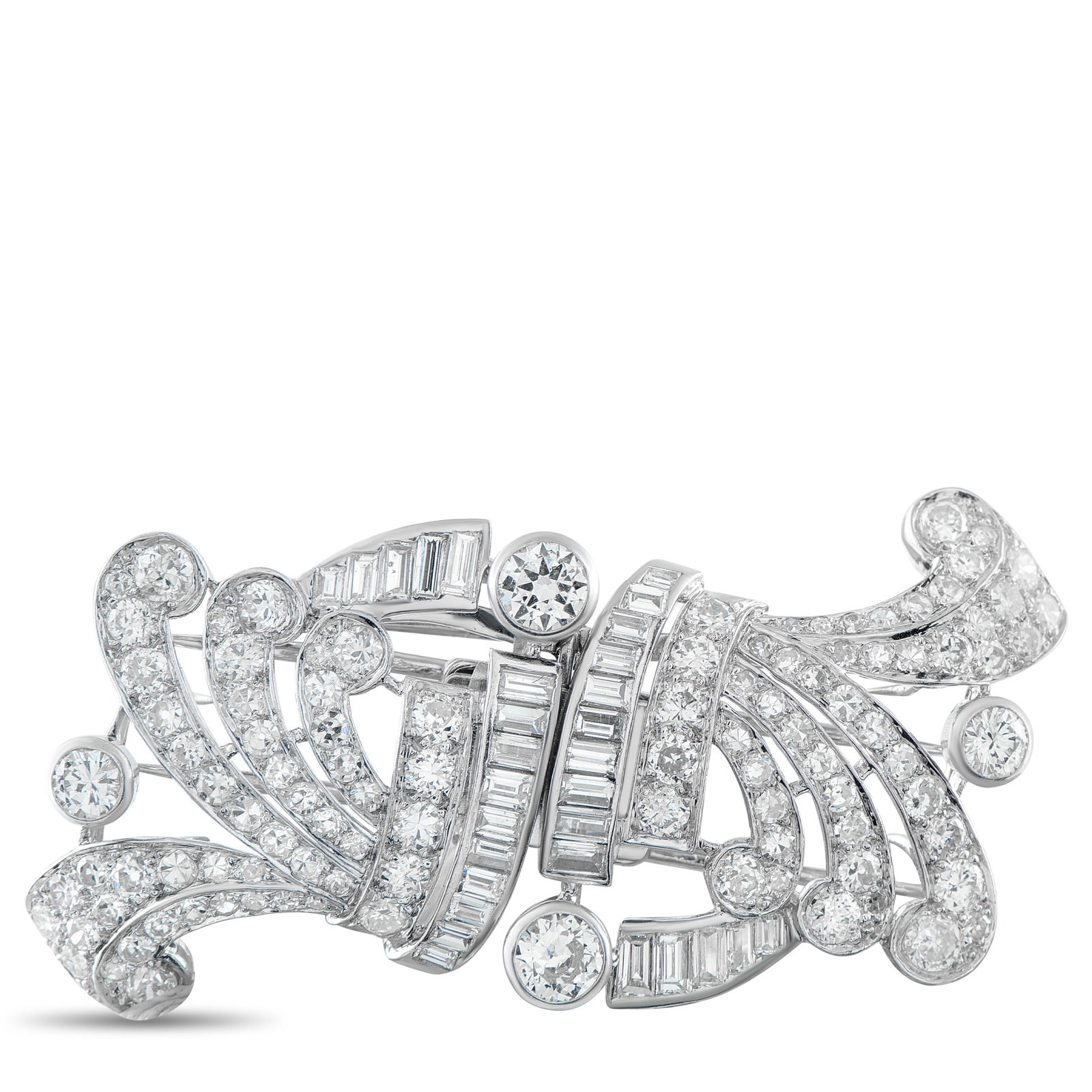 Vintage 18K White Gold 6.50ct Diamond French Brooch: Diamonds with a total weight of 6.50 carats make this vintage French brooch incredibly opulent. The 18K White Gold setting is filled with dynamic details, ensuring it will continually capture your