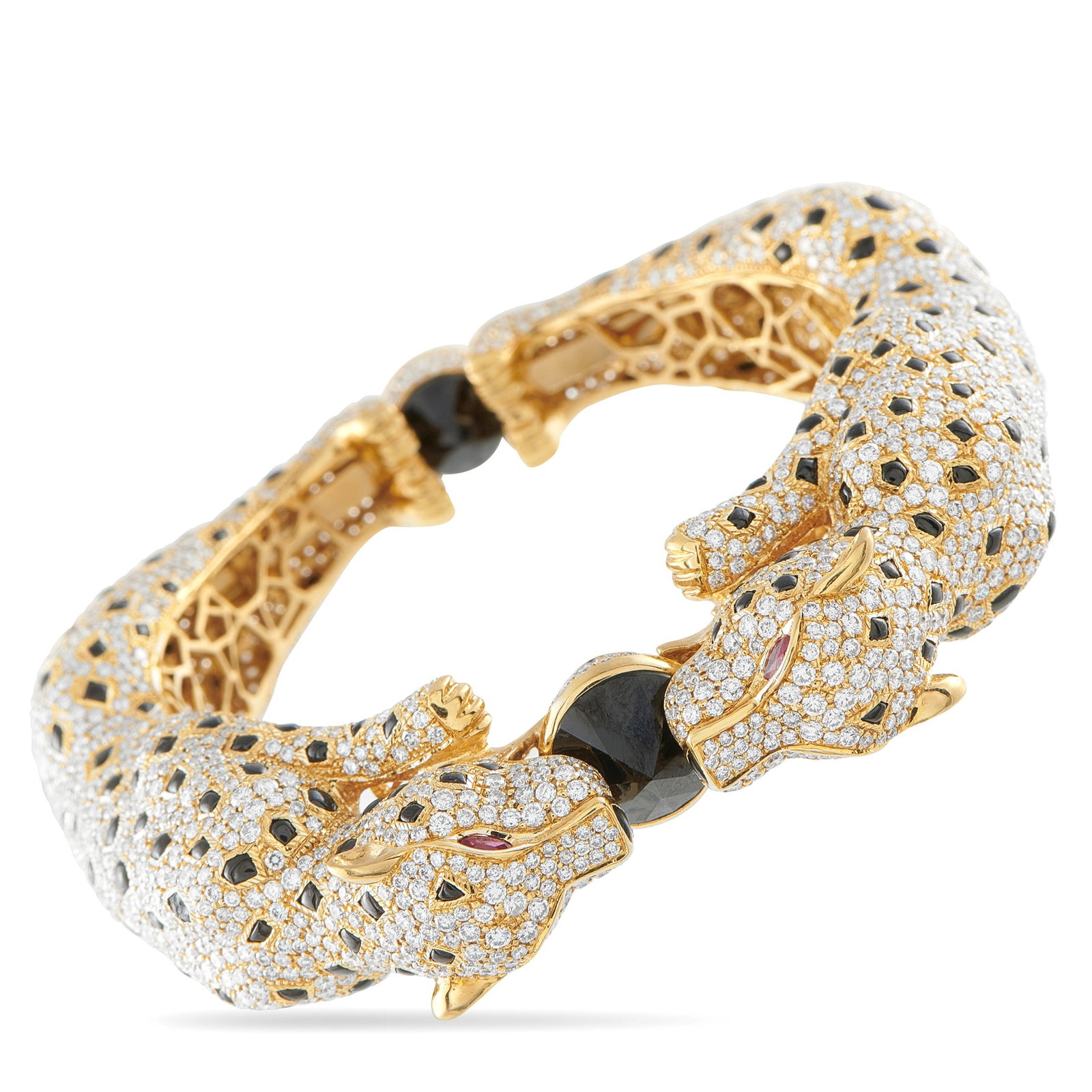18K Yellow Gold 19.53ct Diamond and Onyx Panther Duo Bangle: An 18K yellow gold bangle bracelet with a collectible character. This panther bangle’s design emphasizes presence and craftsmanship. Two opposing panther heads form the open ends of the bracelet, ea