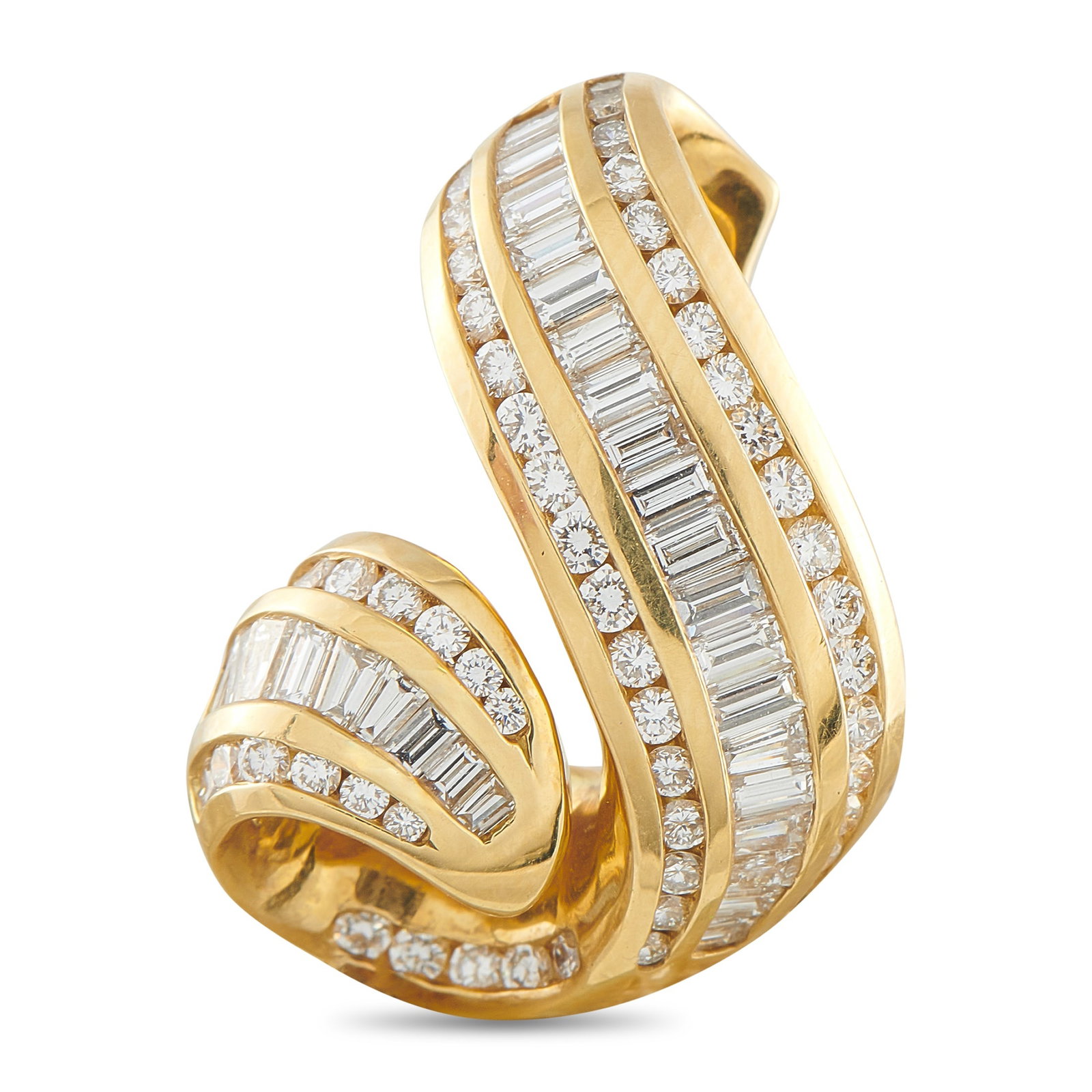Charles Krypell 18K Yellow Gold 2.0ct Diamond Pendant: Fluid lines and Diamonds with a total weight of 2.0 carats make this Charles Krypell pendant an elegant addition to any chain. Crafted from opulent 18K Yellow Gold, it measures 1.0” long by 0.75