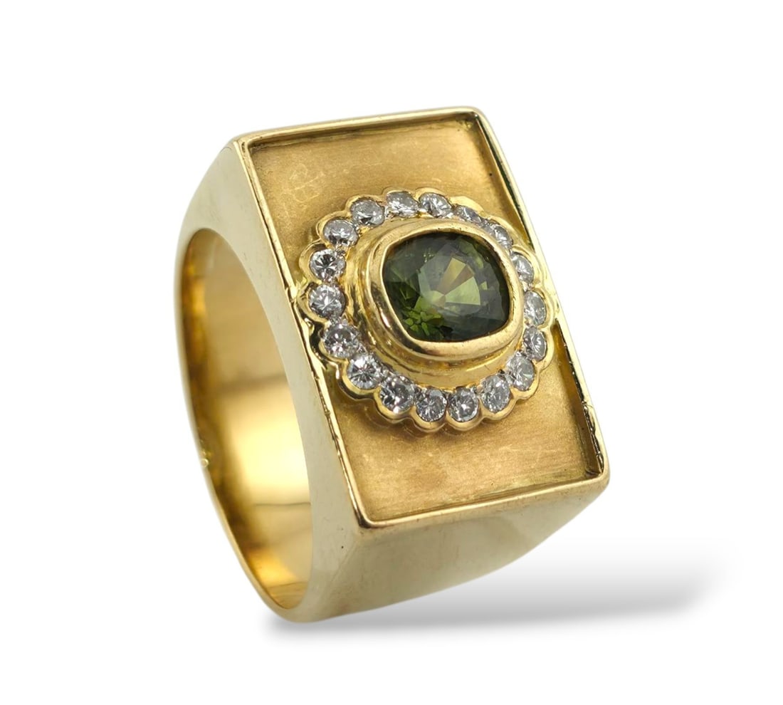 Le Vian 18K Gold Emerald and Diamond Ring: Le Vian 18k Gold Women's Large Emerald Surrounded by Diamonds Emerald: 5.8mm x 5.0mm, Approx 1.0Ct Diamonds: 18 Diamonds, Each 1.70mm Diamonds, Total 0.36 Diamond Carat Weight Weight: 14.4 Grams Size: