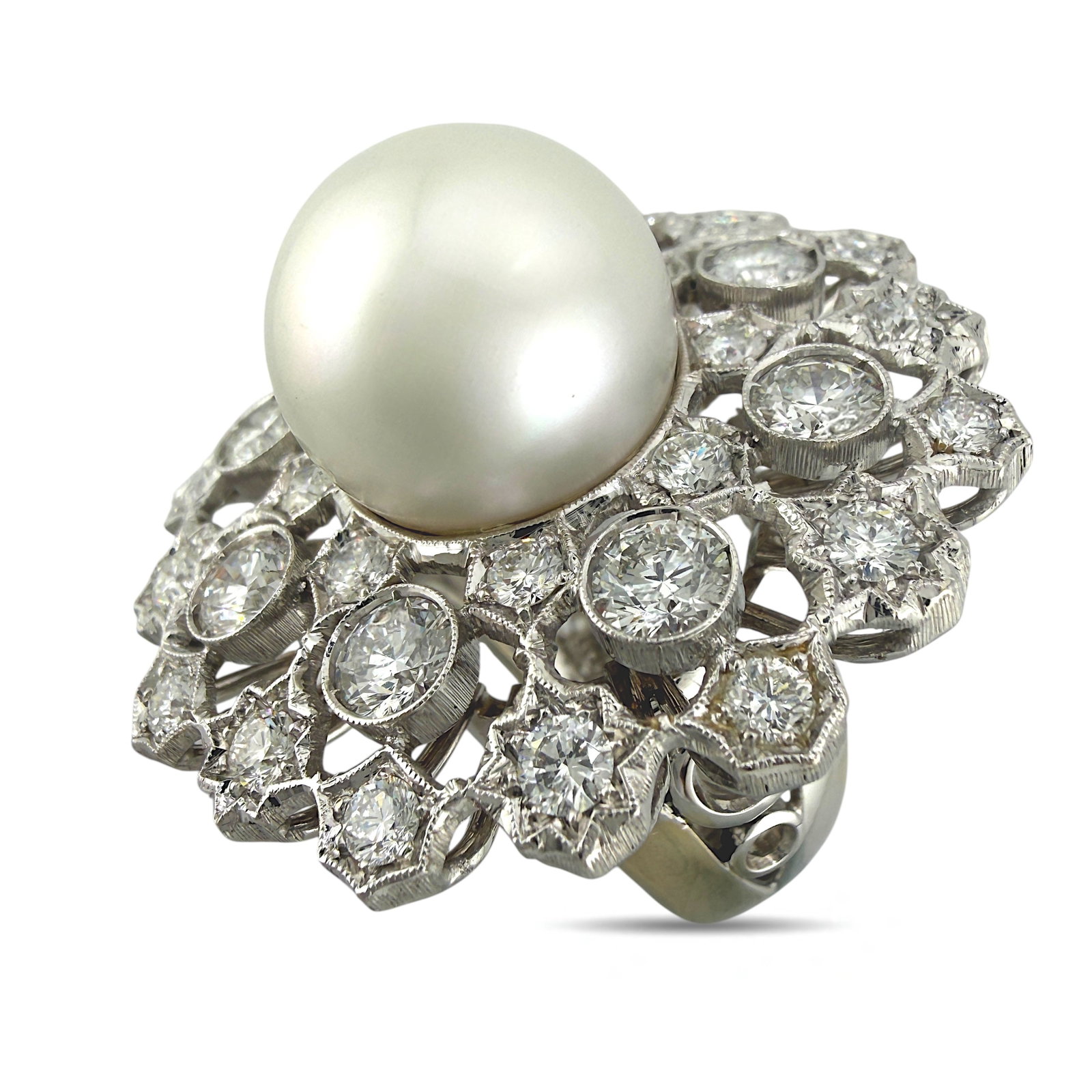 18K White Gold Pearl and 4ct Diamond Circular Cocktail Ring: 18K White Gold Pearl and 4ct Diamond Circular Cocktail Ring This striking cocktail ring is crafted in 18K white gold and features a bold circular arrangement of diamonds surrounding a luminous large p