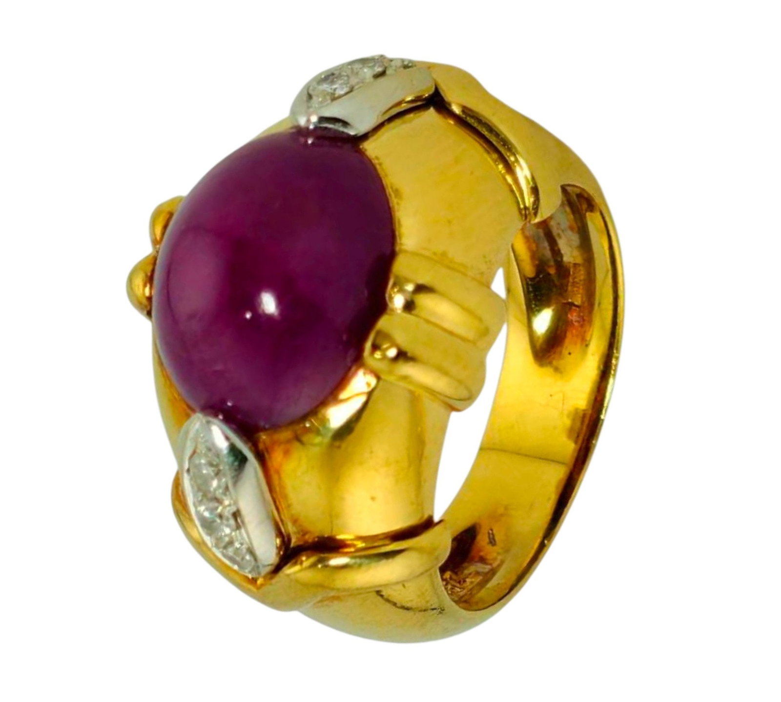 18K Yellow Gold Ring with Large Ruby and Diamonds: 18K Yellow Gold Ring with Large Ruby and Diamonds Vibrant and captivating, this 18K yellow gold ring showcases a stunning large Ruby at its center. The vivid hue of the gem contrasts elegantly with th