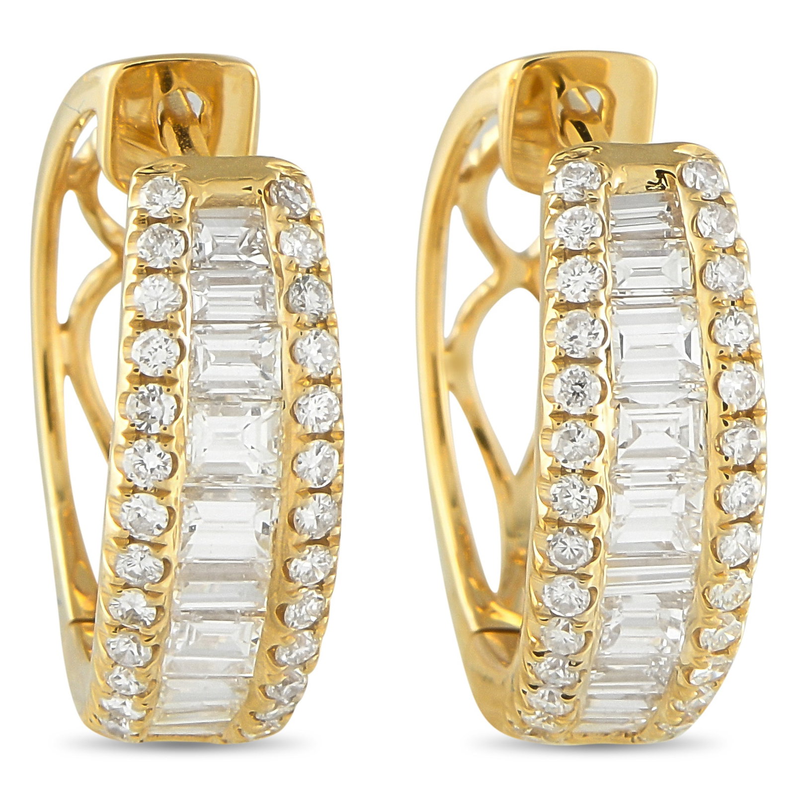 18K Yellow Gold 1.55ct Diamond Earrings: These earrings are ideal for anyone who appreciates understated luxury. Diamond baguettes and round-cut Diamonds with a total weight of 1.55 carats allow them to effortlessly emanate light. Crafted fr