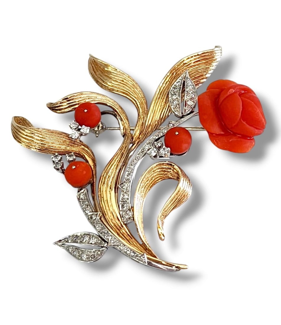 Rare 14K Gold and Diamond Rose Flower Brooch: Lovely Rare 14k Gold and Diamond Rose Flower Brooch Gold. 14k Gold Sizes: 6cm x 6cm Weight: 20 Grams Diamond: Natural round. Total 0.7 Carats Condition - Excellent Estate Total Weight in Grams - 20 Me