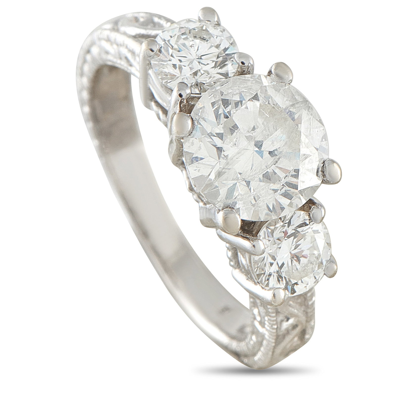 18K White Gold 2.70ct Diamond Ring: This luxury ring is filled with exquisite detail. It features a 1.90 carat Diamond center stone surrounded by additional Diamonds with a total weight of 0.80 carats. An intricate 18K White Gold settin