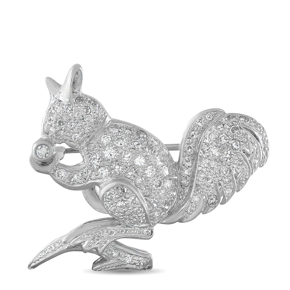 Vintage Platinum and 18K White Gold 0.70ct Diamond Squirrel Brooch: A charming and whimsical estate figural brooch crafted in platinum and 18K white gold, depicting a seated squirrel in naturalistic detail. The body, haunches, and bushy tail are lavishly pavé-set wit