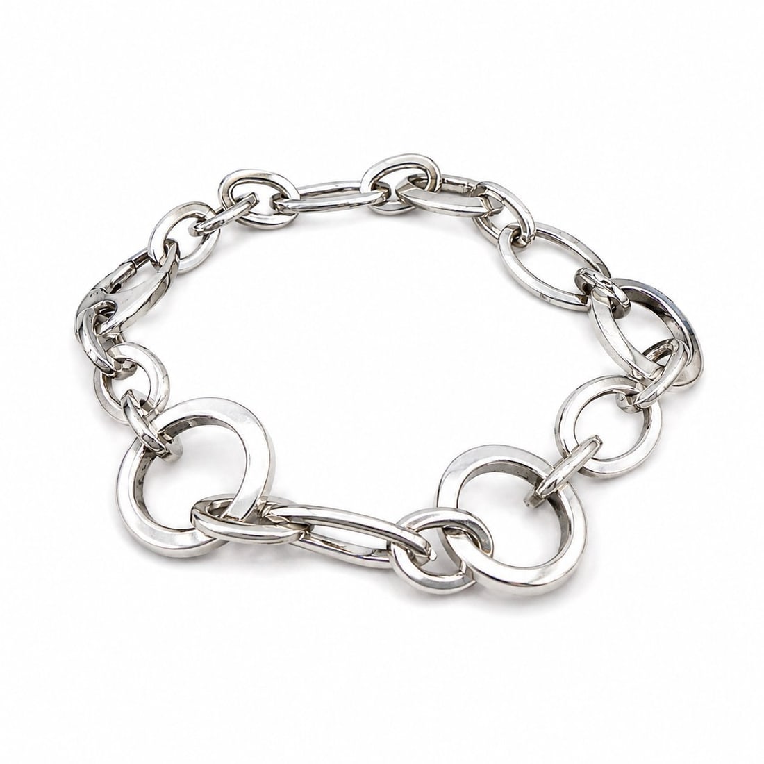 18K White Gold Circle and Oval Link Bracelet (1 of 6)