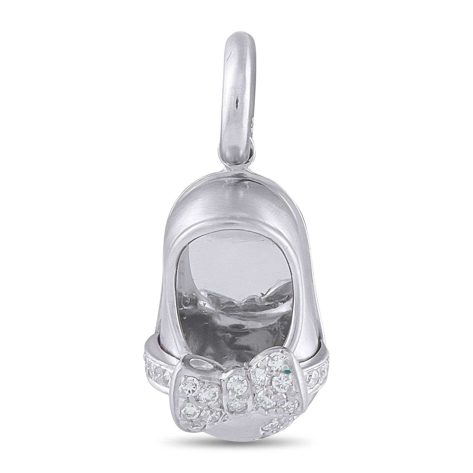 Aaron Basha Baby Shoe 18K White Gold Diamond Ballet Shoe Charm: A part of the Baby Shoe collection, this Aaron Basha ballet shoe charm is incredibly sweet. Inset Diamonds elevate this piece, accenting the bow strap and the toe of the design. This exquisite accesso