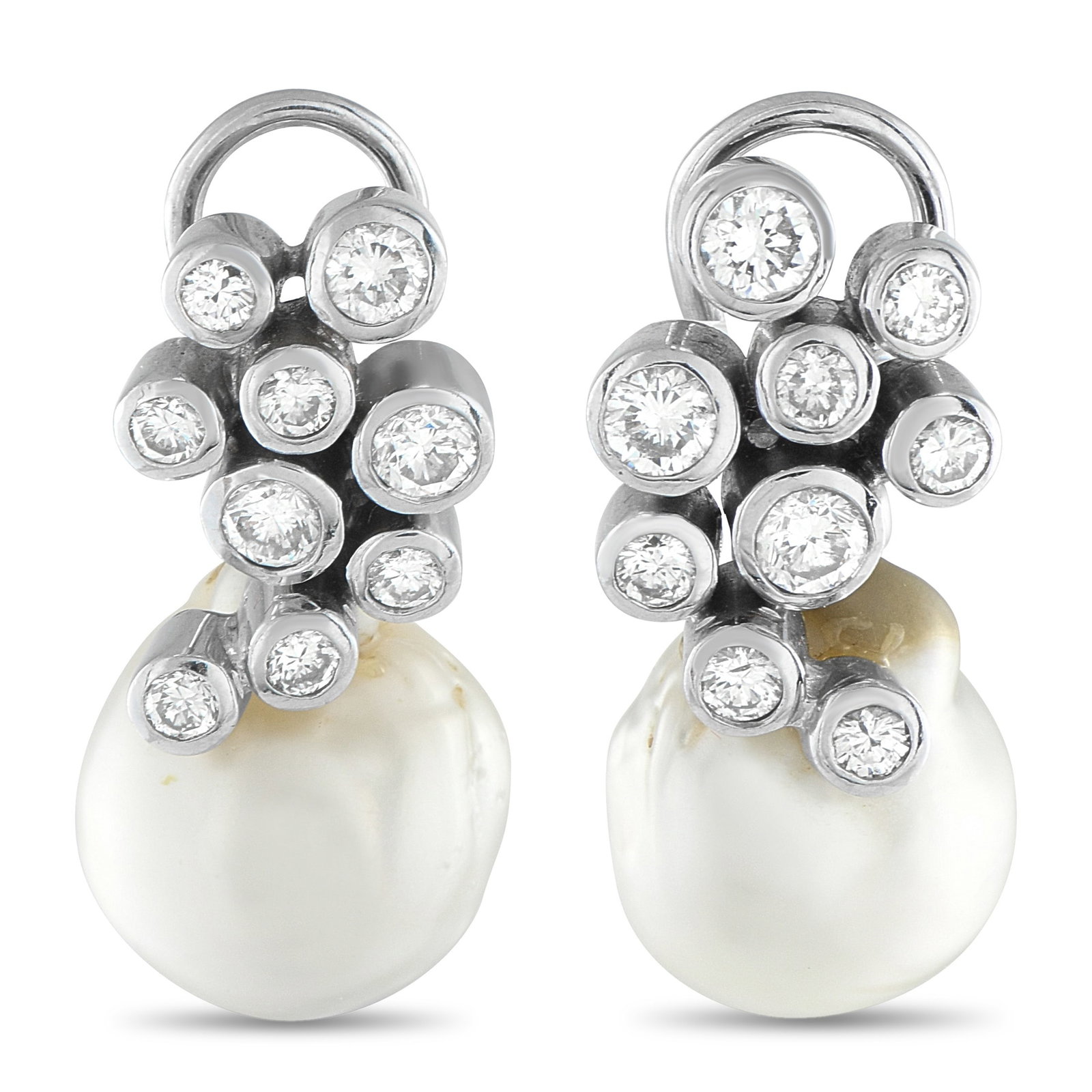 18K White Gold 2.50ct Diamond and Pearl Earrings: Bezel set Diamonds with a total weight of 2.50 carats allow these earrings to sparkle and shine along with every movement. Ideal for any occasion, the dynamic design is further elevated by striking Pe