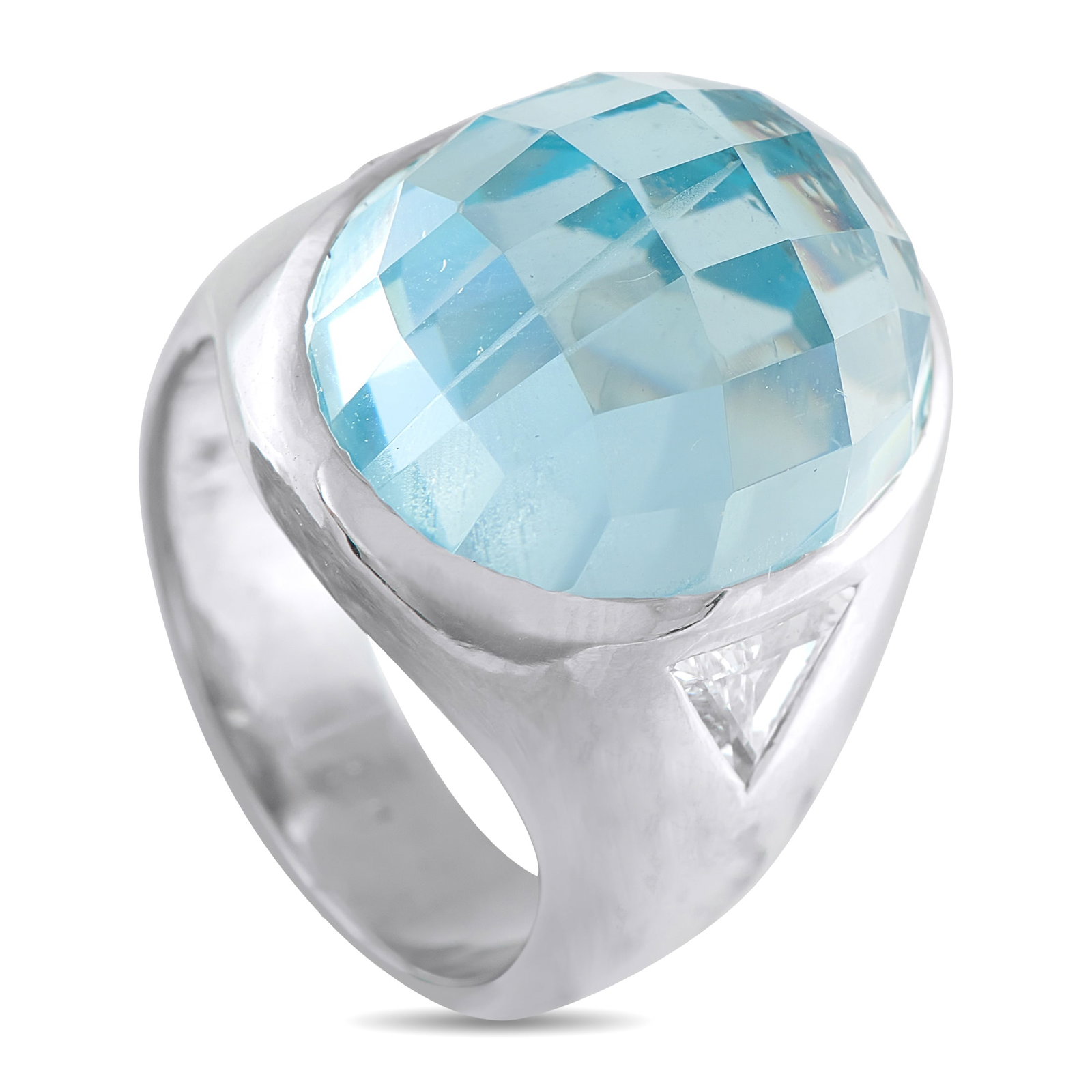 18K White Gold 12.0ct Aquamarine Ring: Clean lines and a contemporary sense of style make this ring incredibly chic. The sleek 18K White Gold setting provides the perfect foundation for this piece’s breathtaking 12.0 carat Aquamarine