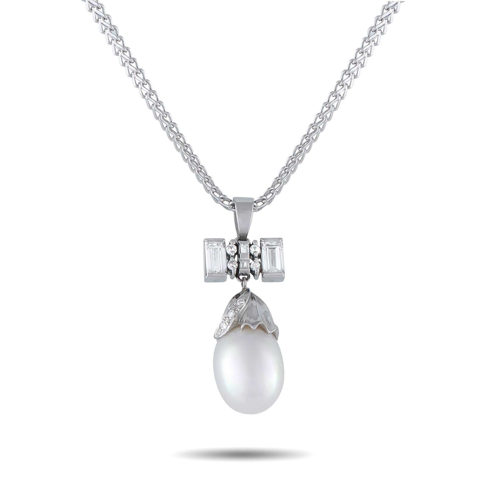 Platinum 0.85ct Diamond and Pearl Pendant: This luxury necklace is incredibly chic. A luminous Pearl center stone serves as a stunning focal point, while Diamond accents with a total weight of 0.85 carats elevate the overall design. Set in Pla