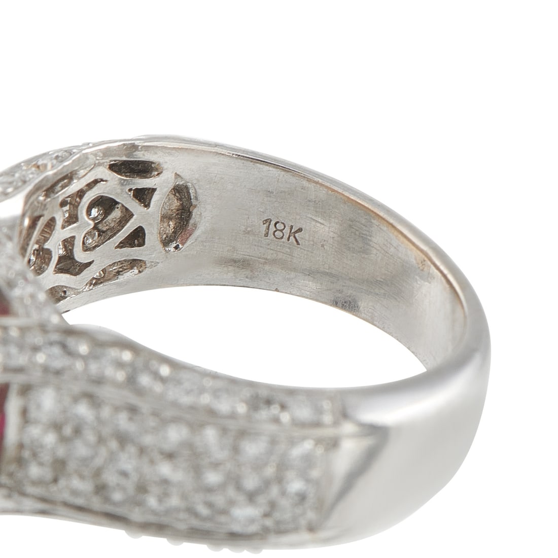 18K White Gold Diamond and Ruby Ring - 4