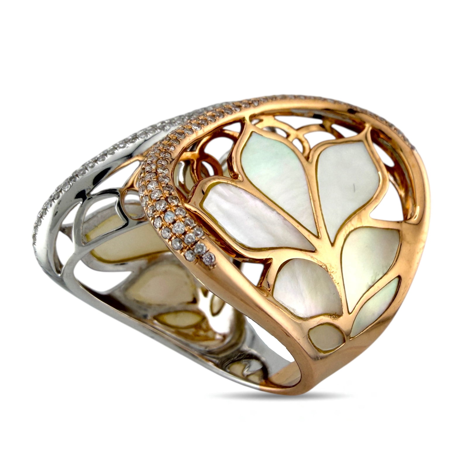 18K Rose and White Gold 0.63ct Diamond and Mother-of-Pearl Ring: 18K Rose and White Gold 0.63ct Diamond and Mother-of-Pearl Ring A beautifully balanced ring crafted in 18K rose and white gold, designed with two opposing halves that meet gracefully at the center. On