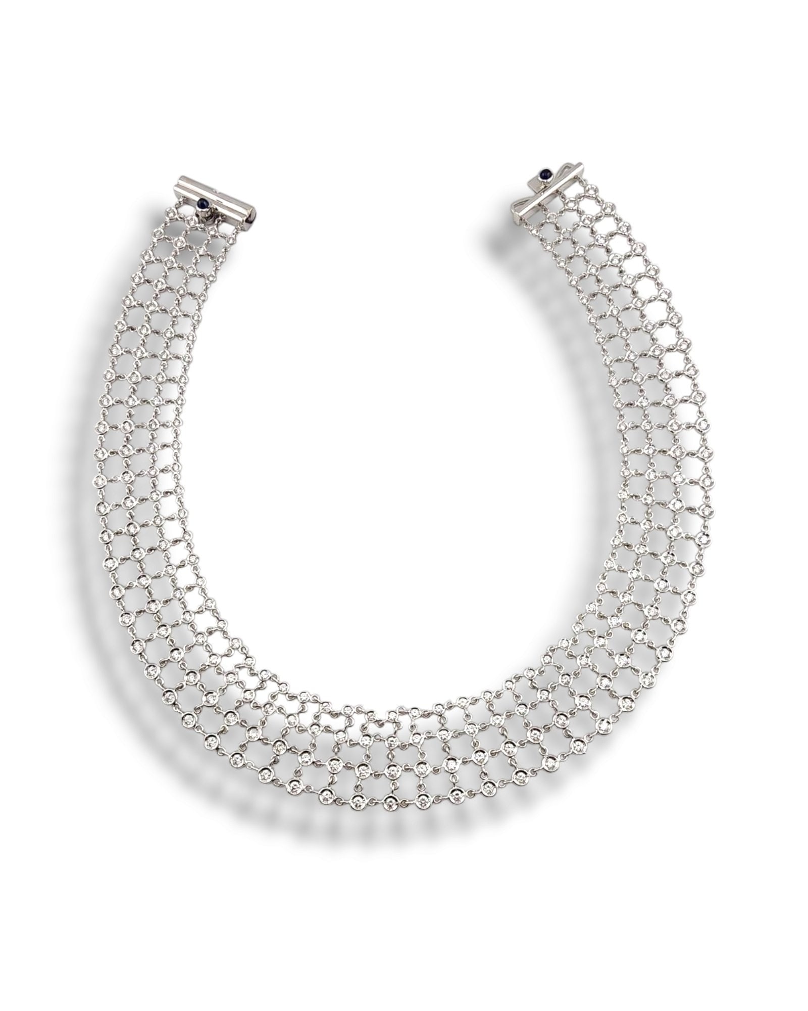 Robert Coin 18K White Gold and 9.0 Diamond Spider Web Design Necklace: Robert Coin 18Kt White Gold and 9.0 Carats Diamond Spider Web Design Necklace Firm. Roberto Coin Size; 2.2cm x 35.0cm Weight: 33.0 Grams Lot Reference Number - 101595564 Total Weight in Grams - 33
