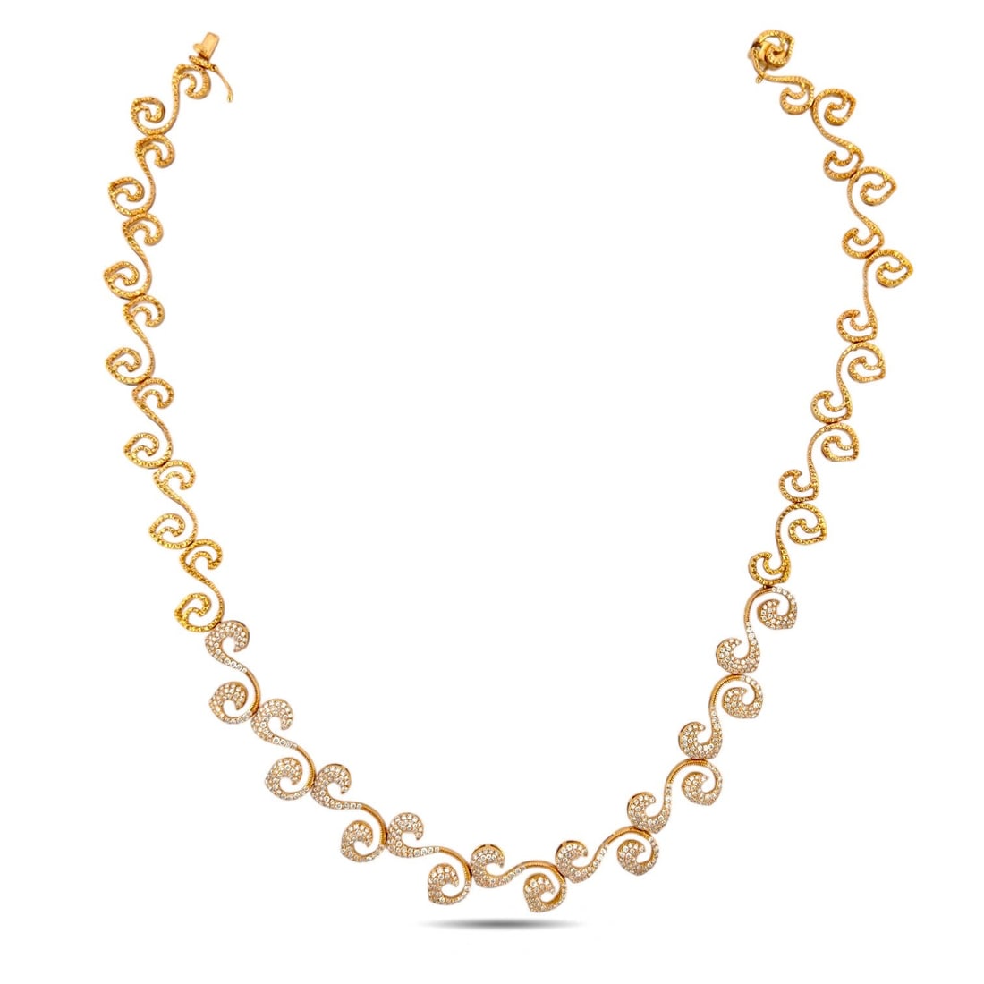 18K Rose Gold 3.06ct Diamond Link Necklace: 18K Rose Gold 3.06ct Diamond Link Necklace A beautifully crafted 18K rose gold necklace composed of multiple articulated links, each elegantly diamond-set across the top and bottom edges. The links co
