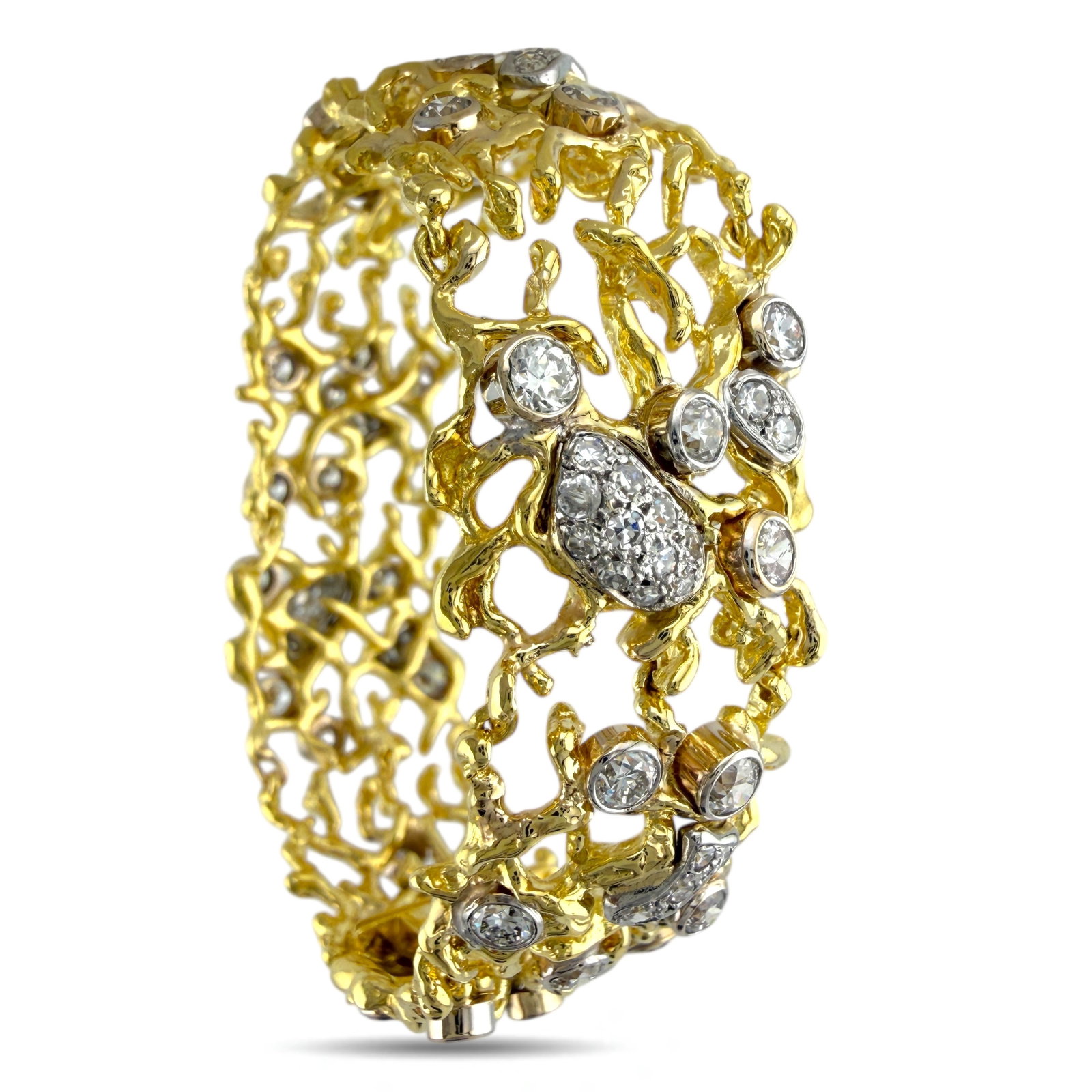 E. Pearl 18K Yellow Gold 6.17ct Diamond Tree-Branch Bracelet: 18K Yellow Gold 6.17ct Diamond Tree Branch Bracelet by E. Pearl This beautifully sculpted bracelet captures the fluid, organic lines of a carved tree branch, brought to life in warm 18K yellow gold. T