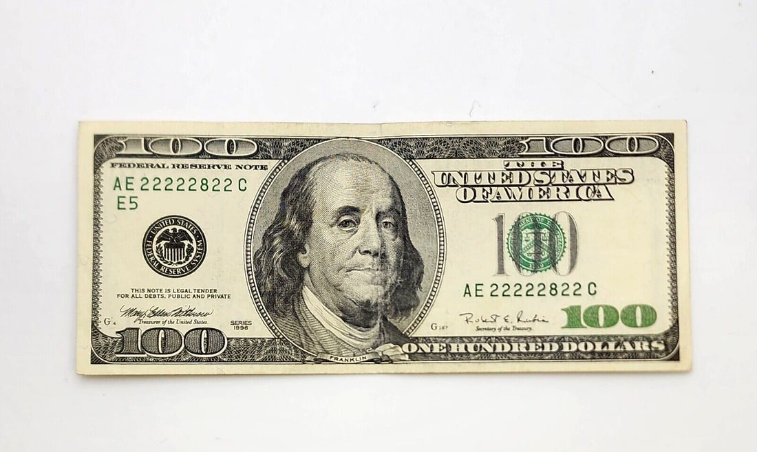 AE 22222822 C ' 1996 $100 Binary Fancy Numbers One Hundred Dollar Bill: 22 22 28 22 " 1996 $100 Binary Fancy Numbers One Hundred Dollar BillAE 22222822 C
