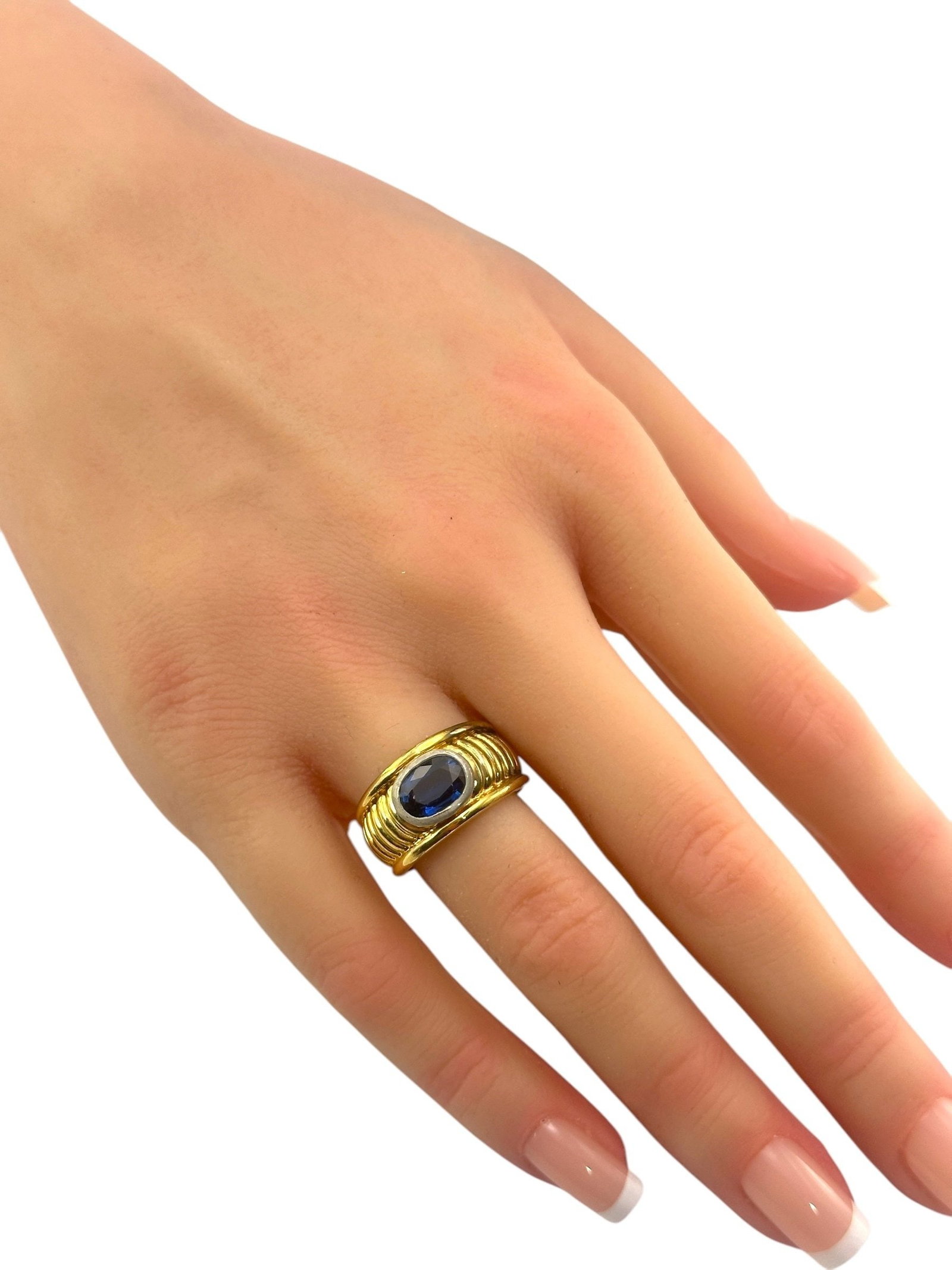 18K Yellow Gold Ring - 4
