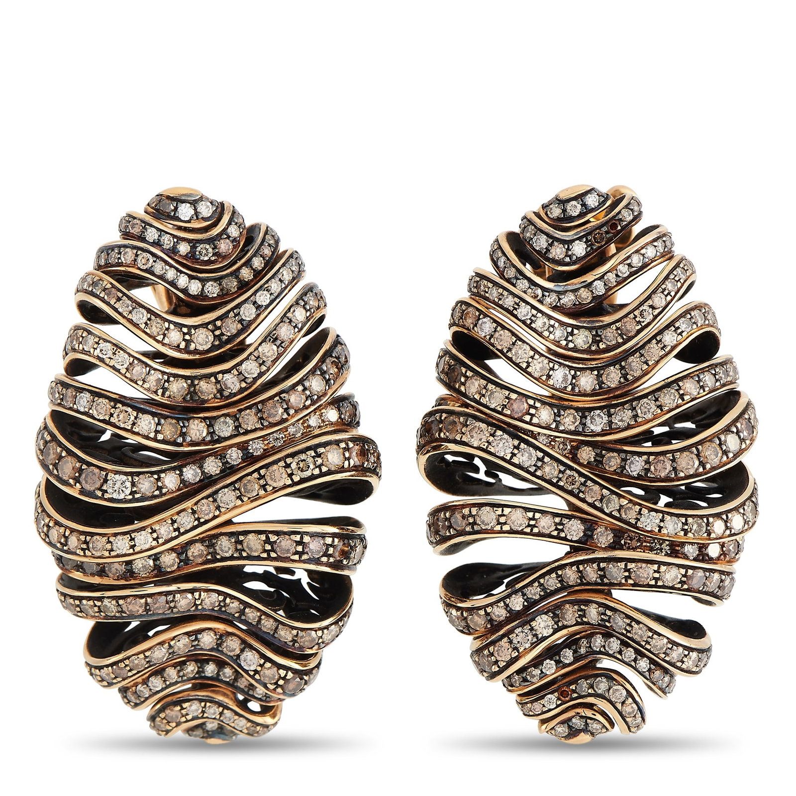DE Grisogono 18K Rose Gold 7.42 ct Diamond Earrings: A bold, artistic sense of style makes these De Grisigono earrings truly extraordinary. A creative setting crafted from 18K Rose Gold comes to life thanks to the stunning array of diamonds totaling 7.4
