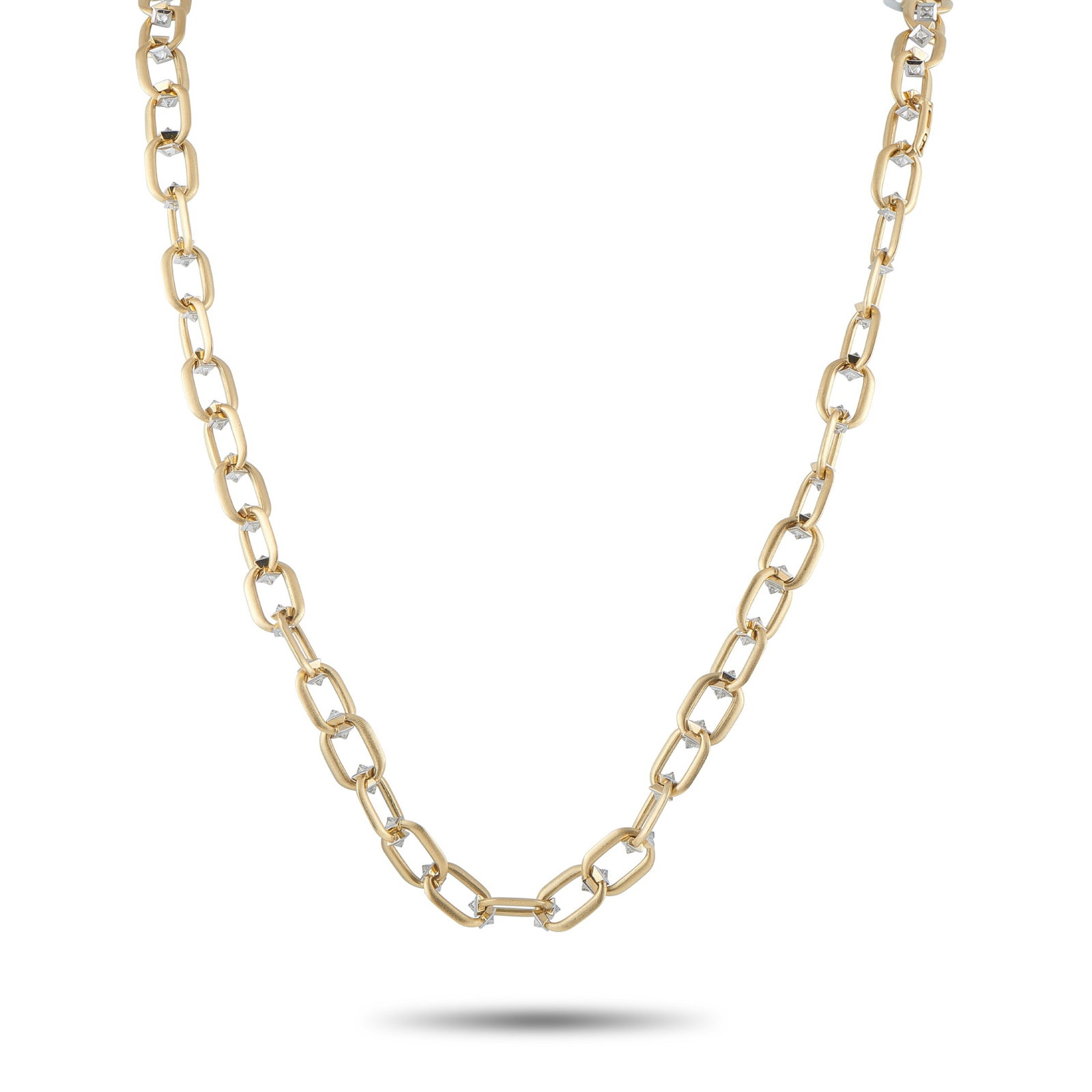 Nikos Koulis 18K Yellow Gold 16.50ct Diamond Chain: Simple yet decidedly dramatic, this Nikos Koulis necklace is meant to make a statement. Links crafted from 18K Yellow Gold come together to create this stunning piece, which comes alive thanks to spar