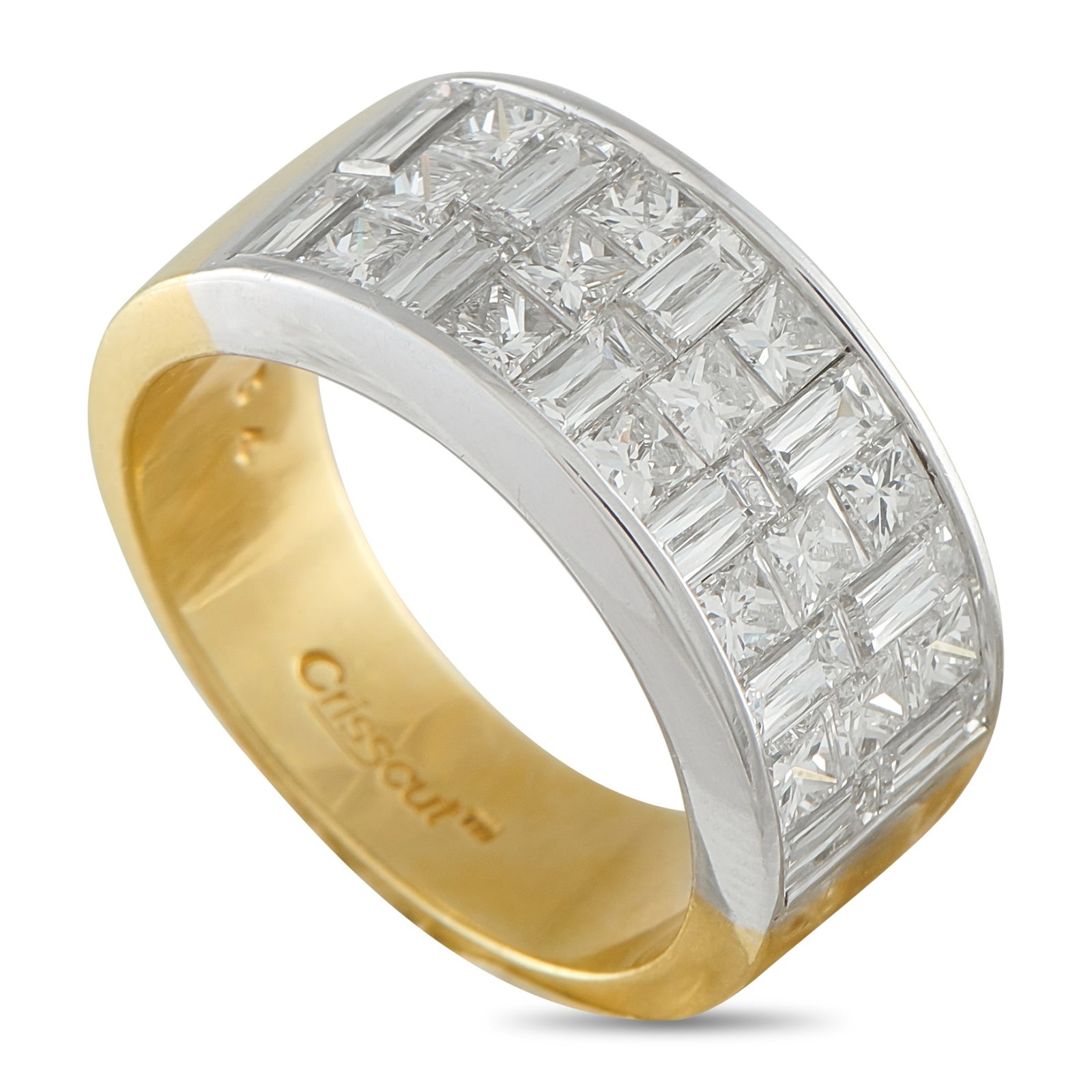 18K White and Yellow Gold 3.20ct Diamond Ring: A dynamic two-toned setting sets the stage for this impressive luxury ring. At the center, Diamonds with a total weight of 3.20 carats are elevated by shimmering 18K White Gold. An opulent 18K Yellow 