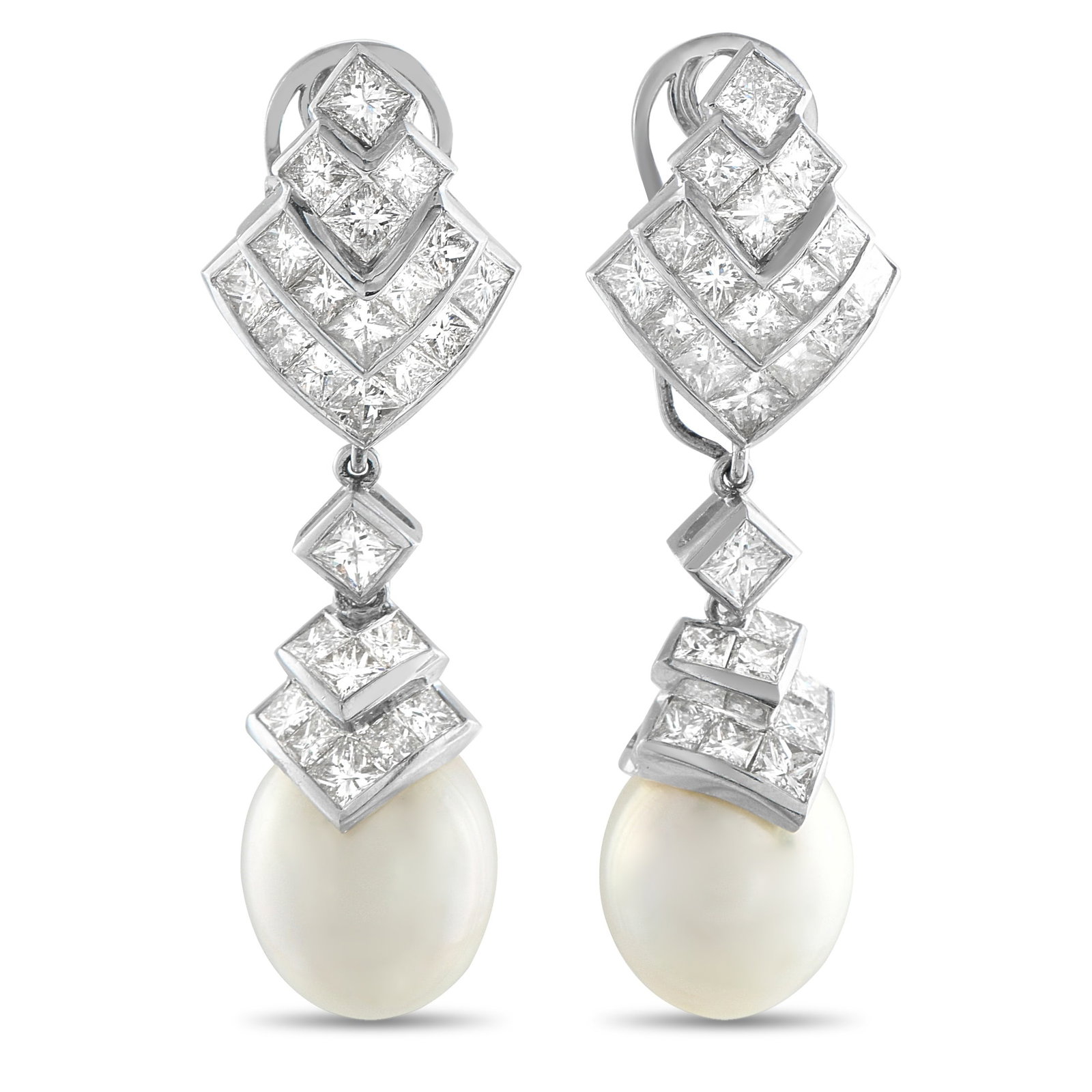 18K White Gold 8.0ct Diamond and Pearl Earrings: These stunning earrings will instantly elevate any ensemble. The detailed 18K White Gold settings showcase Diamonds with a total weight of 8.0 carats. Pearls measuring 16mm by 13.8mm make them even mo