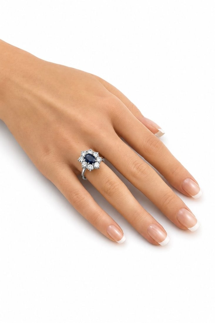18K White Gold Ring - 6