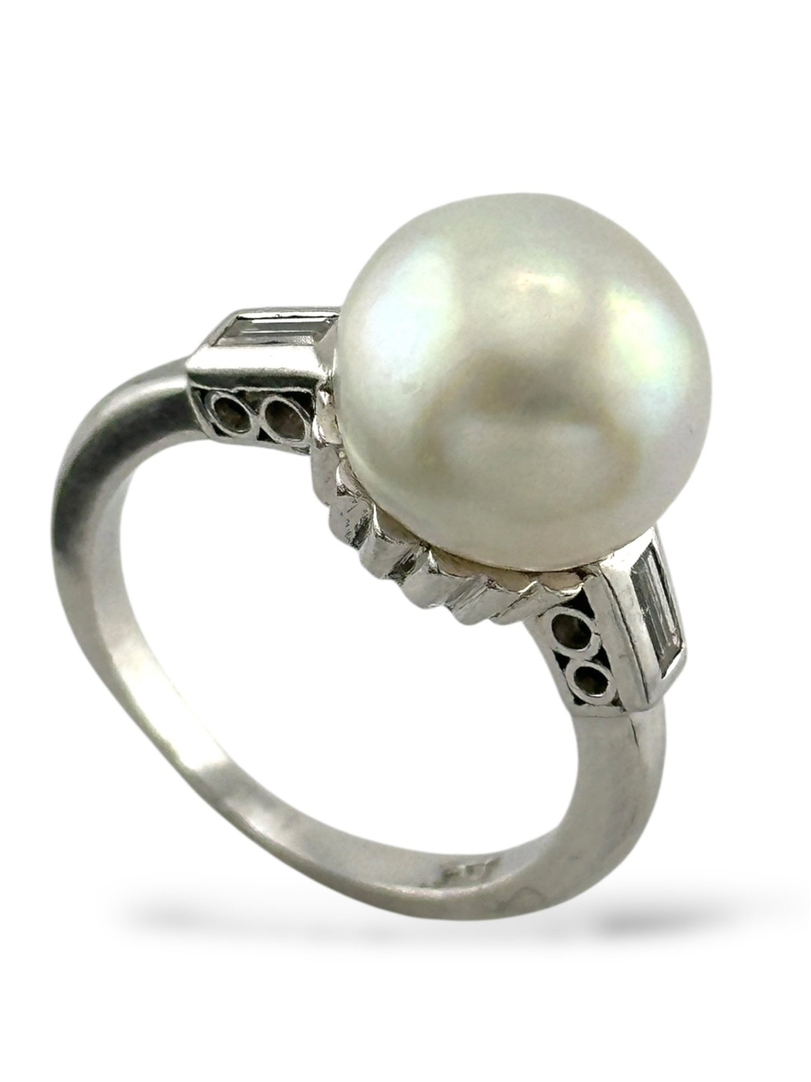 Vintage Platinum Ring: Gorgeous Platinum Vintage Ring with a Large Pearl and 2 Surrounding Diamonds Stamp: 950 Pearl; Bead cultured pearl Pearl: 1 Centimeter in Diameter Diamonds: 2 Small rectangular Diamonds, 3.5mm x 1.5mm