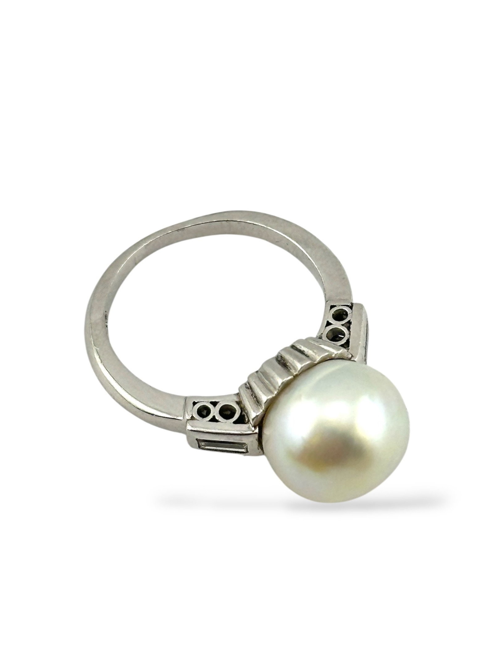 Vintage Platinum Ring - 6