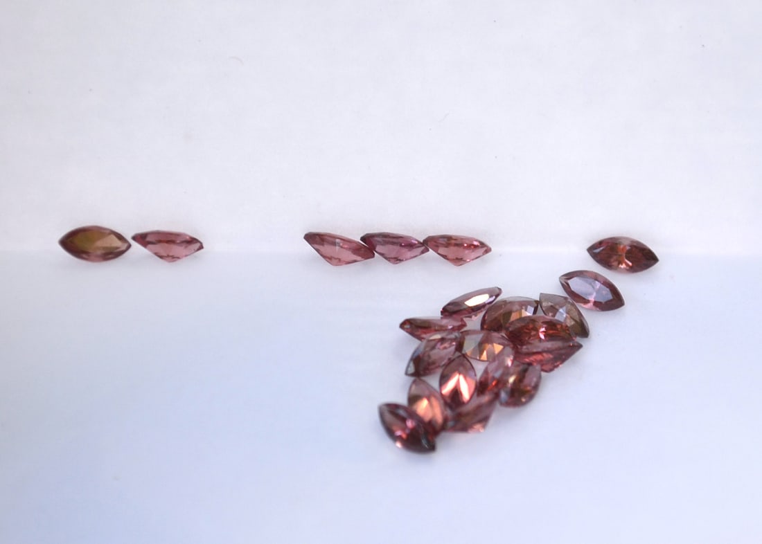 3.40 Carat Parcel of Marquise Cut Garnets - 2