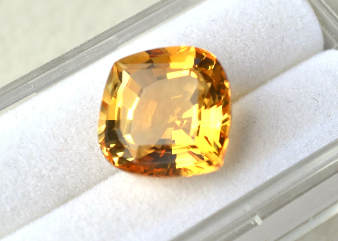 8.55 Carat Fancy Marquise Cut Citrine - 3