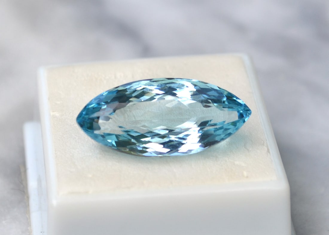 21.32 Carat Marquise Cut Sky Blue Topaz - 2